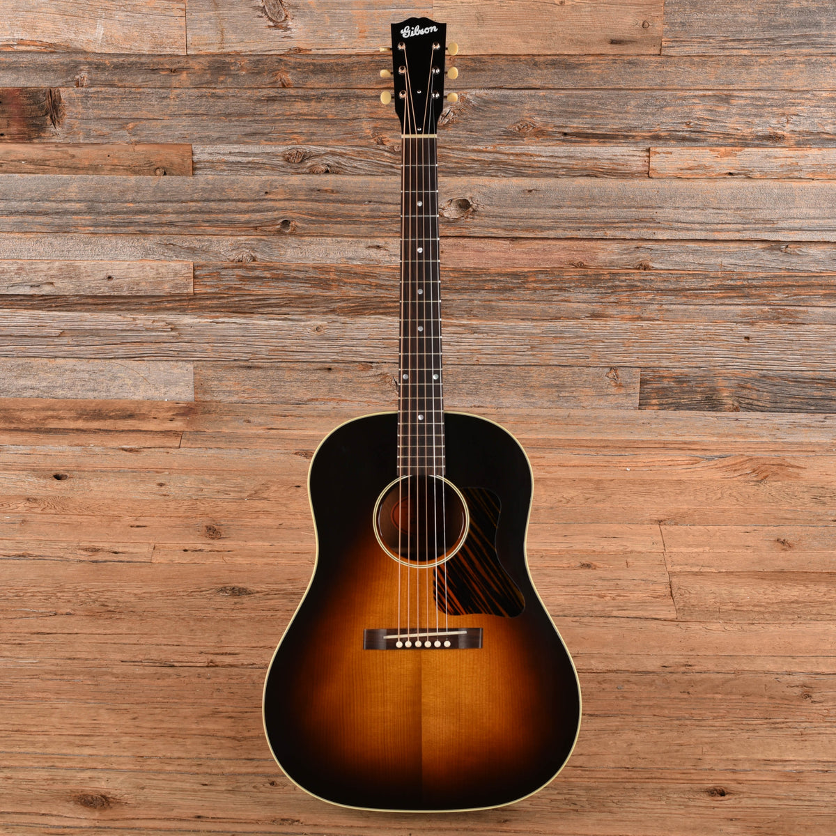 Gibson J-35 1936 Reissue Sunburst 2024 Acoustic Guitars