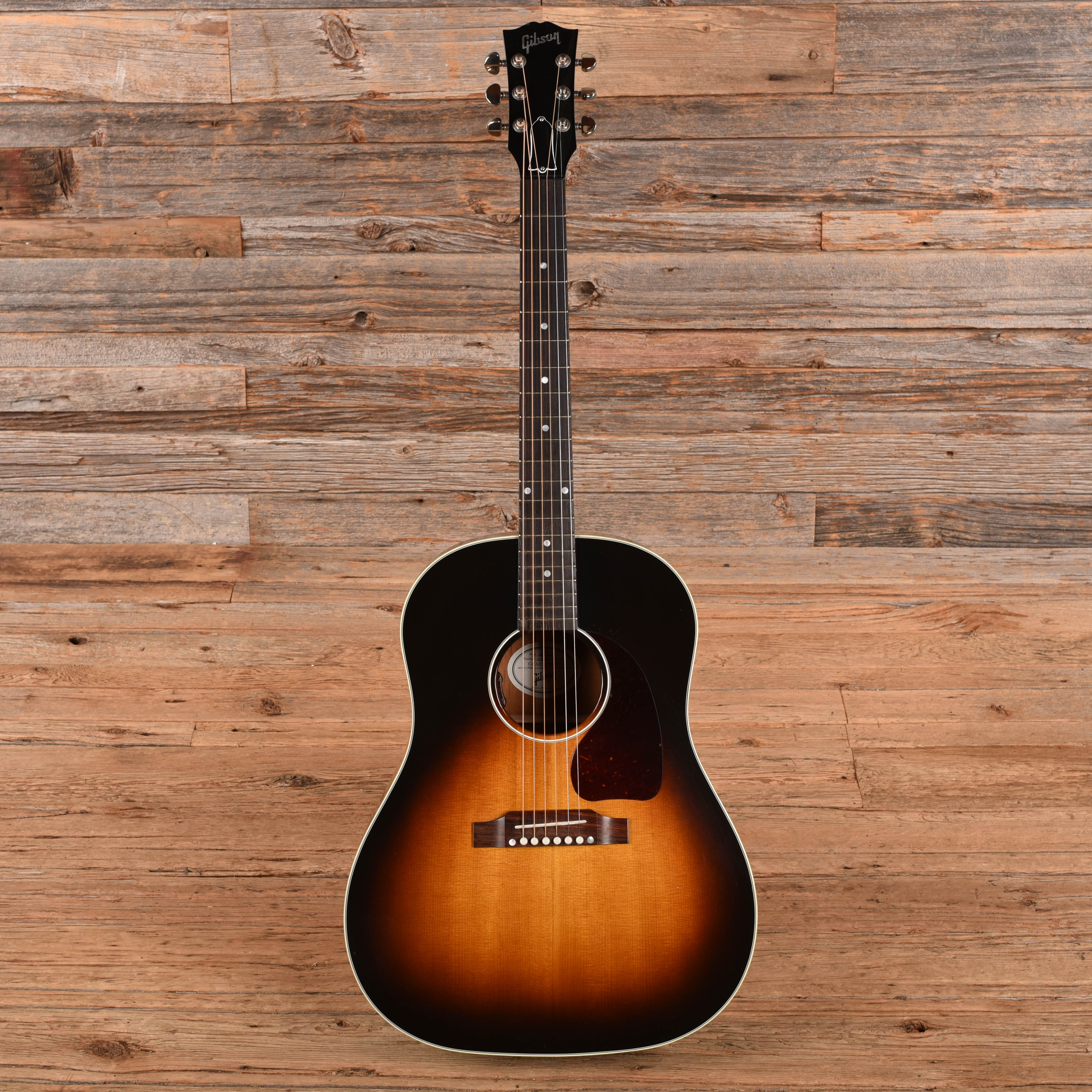 Gibson J-45 EC Sunburst 2017 Acoustic Guitars