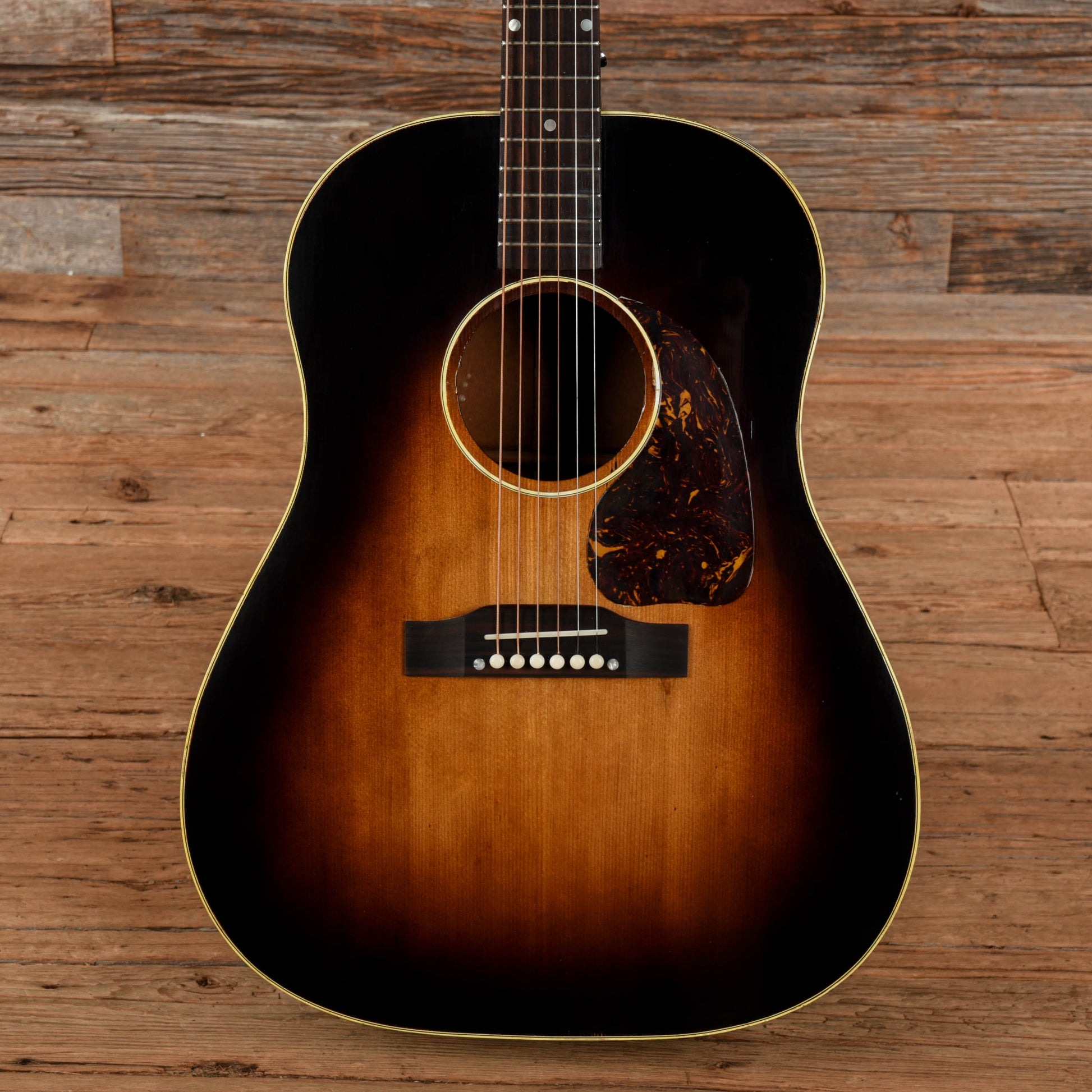 Gibson J-45 Sunburst 1949 Acoustic Guitars