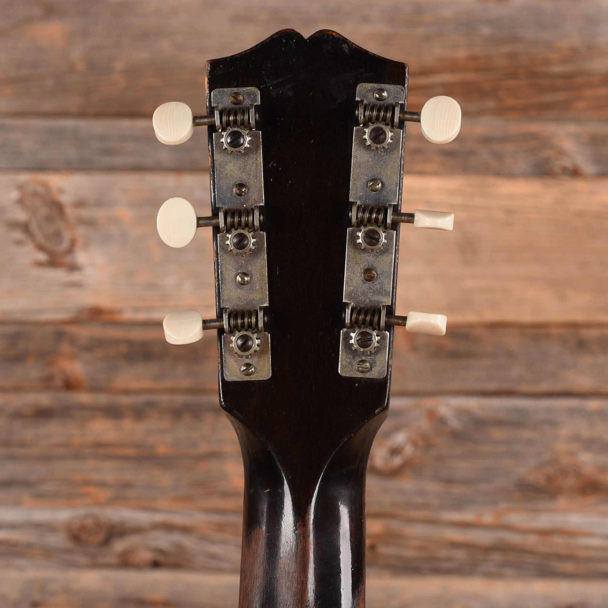 Gibson L-50 Roundhole Sunburst 1932 Acoustic Guitars