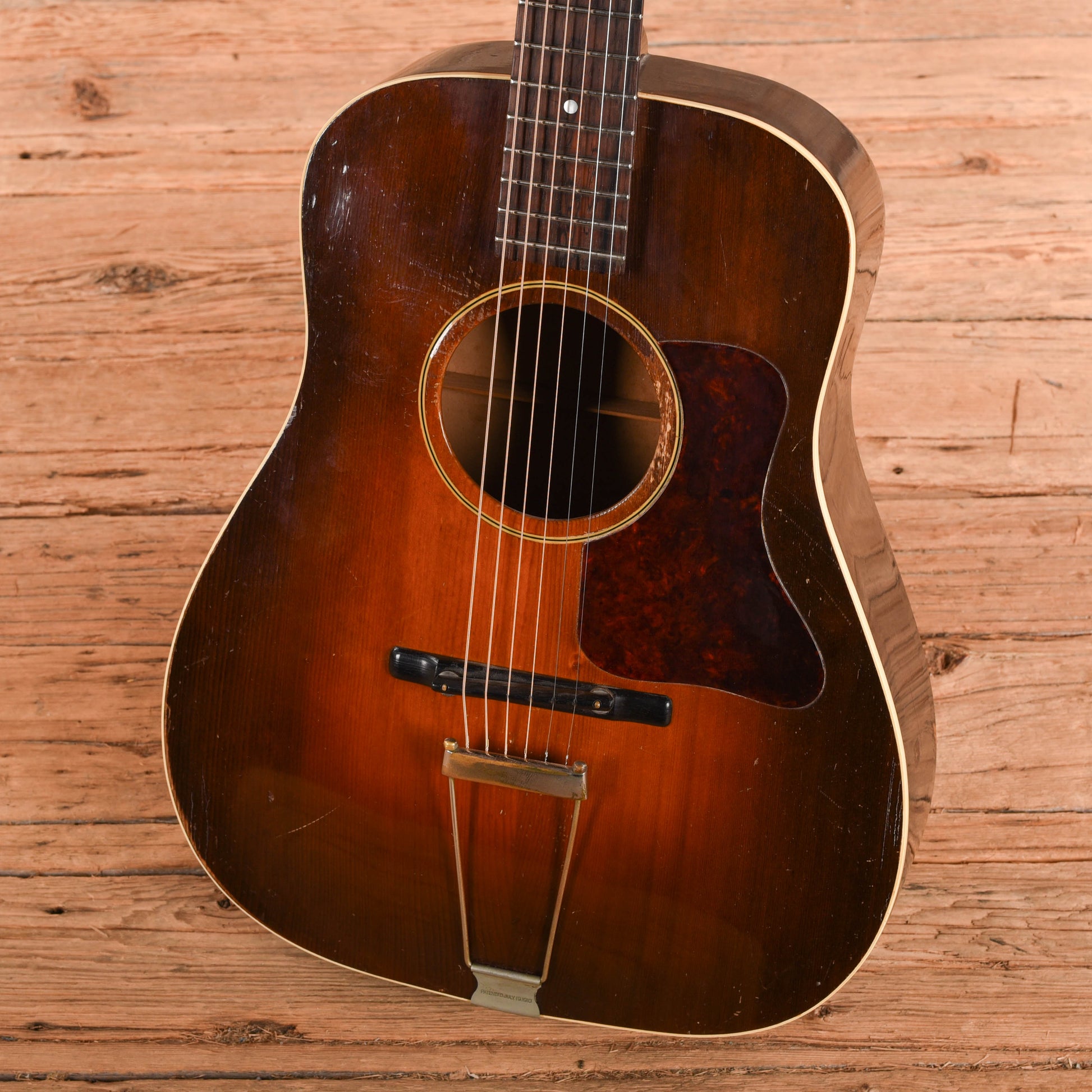 Gibson L-50 Roundhole Sunburst 1932 Acoustic Guitars