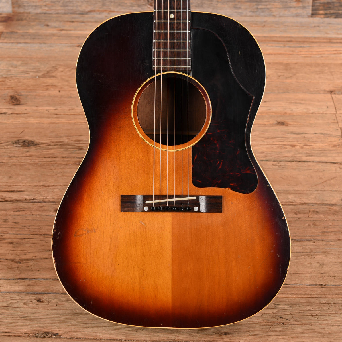 Gibson LG-1 Sunburst 1950s Acoustic Guitars
