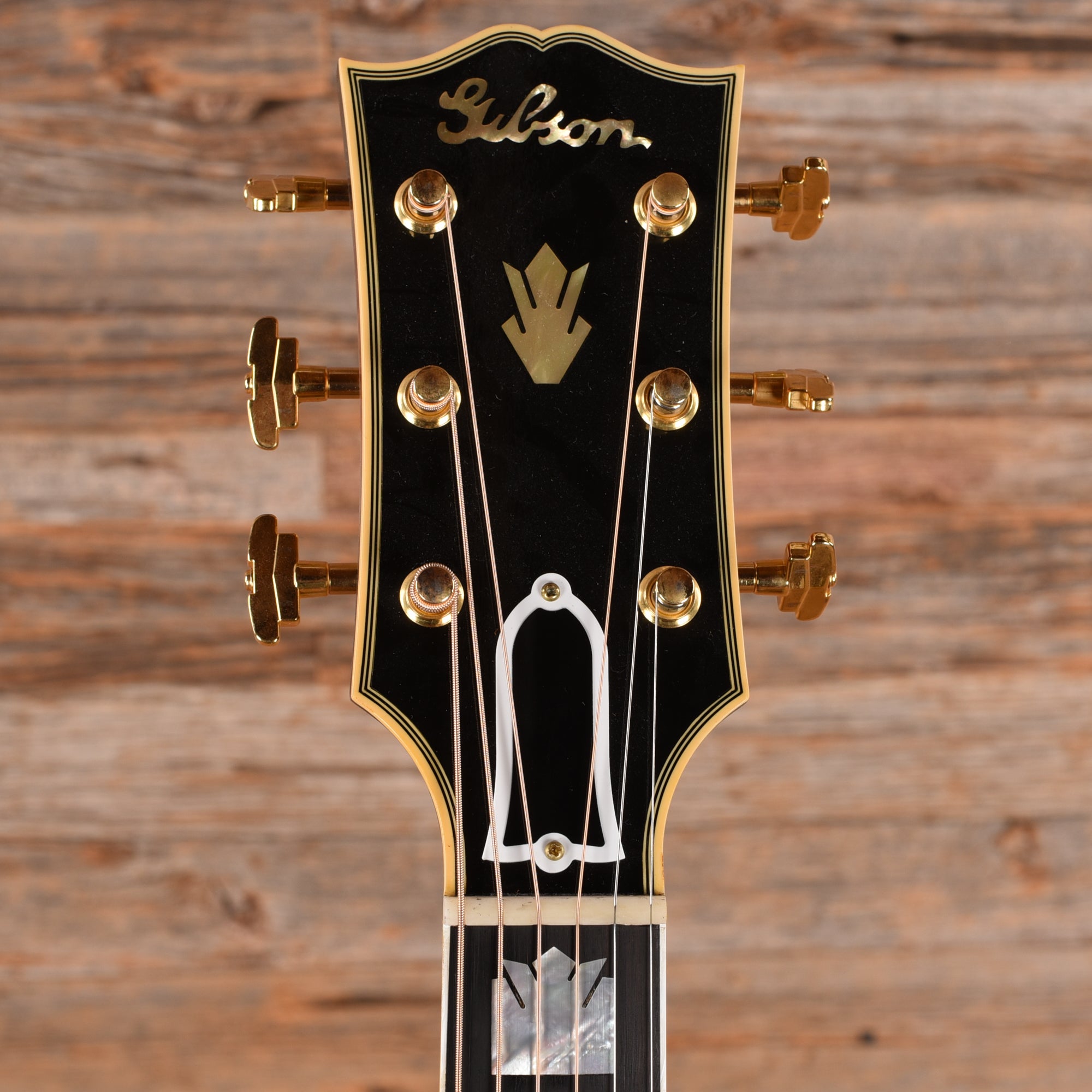 Gibson Pre-War SJ-200 Sunburst 2023 Acoustic Guitars
