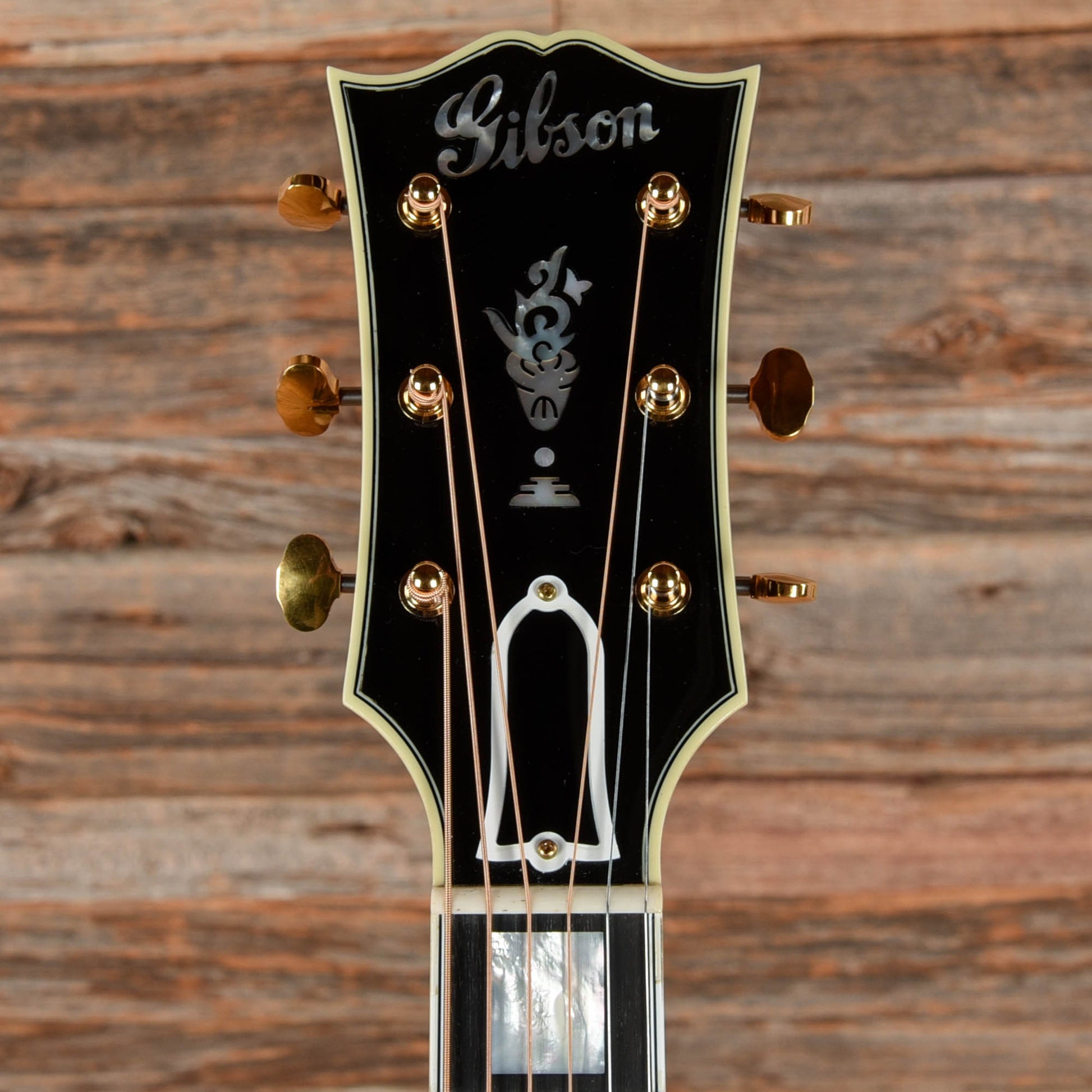 Gibson SJ-200 Western Classic Vintage Sunburst 2023 Acoustic Guitars