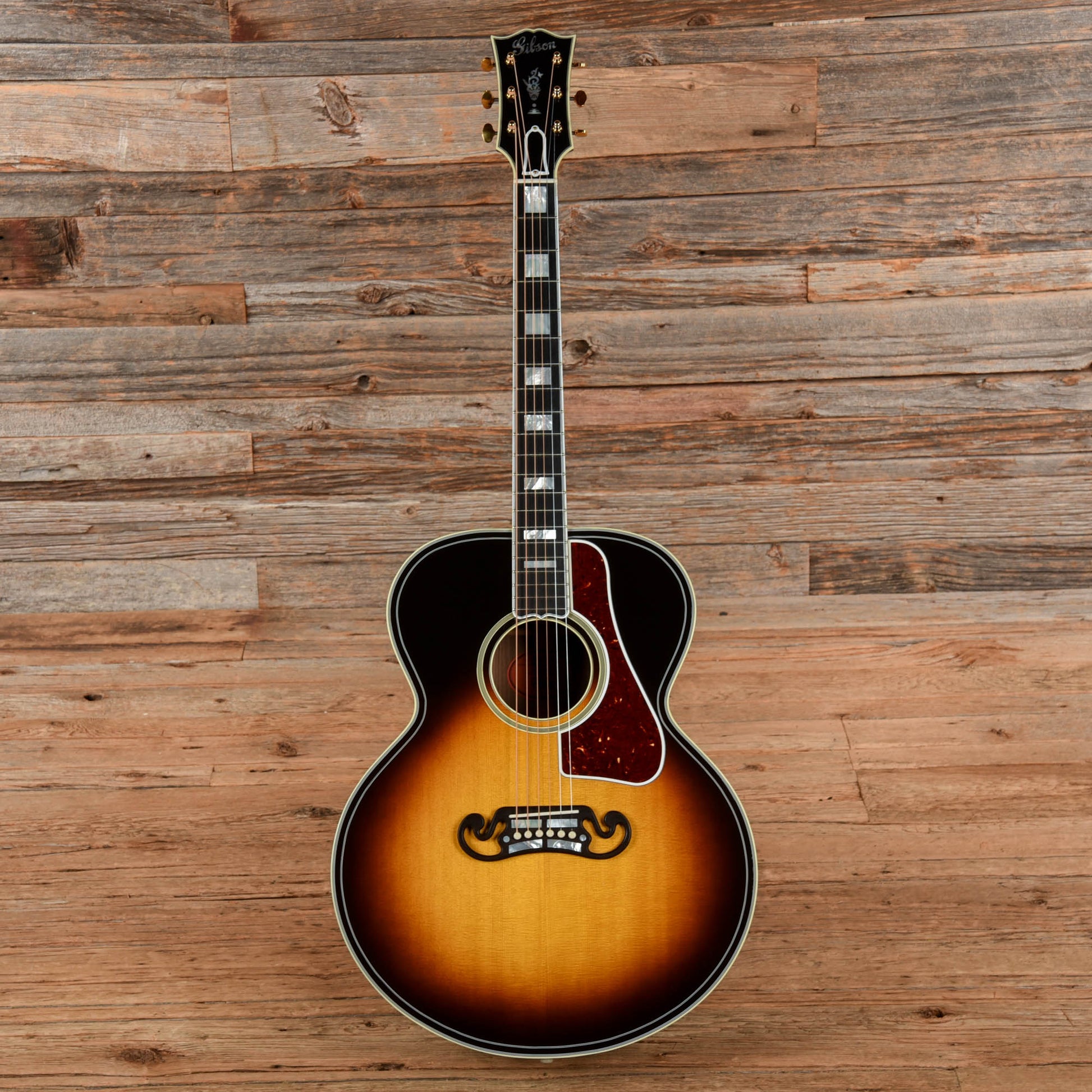 Gibson SJ-200 Western Classic Vintage Sunburst 2023 Acoustic Guitars