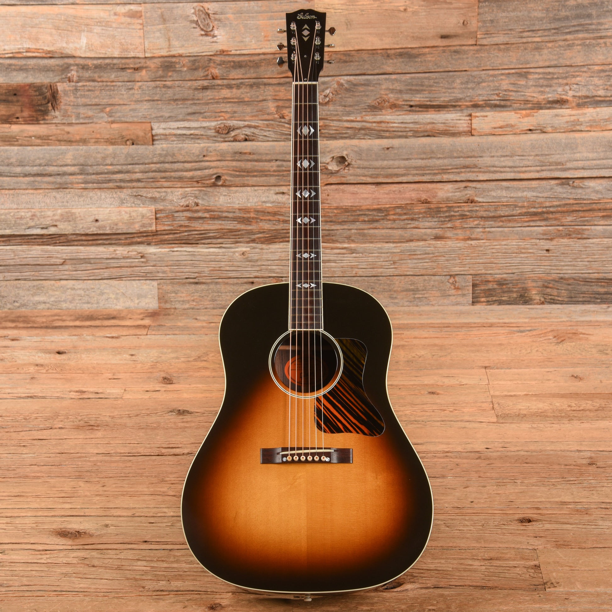 Gibson Advanced Jumbo Sunburst 2008 Acoustic Guitars / Jumbo