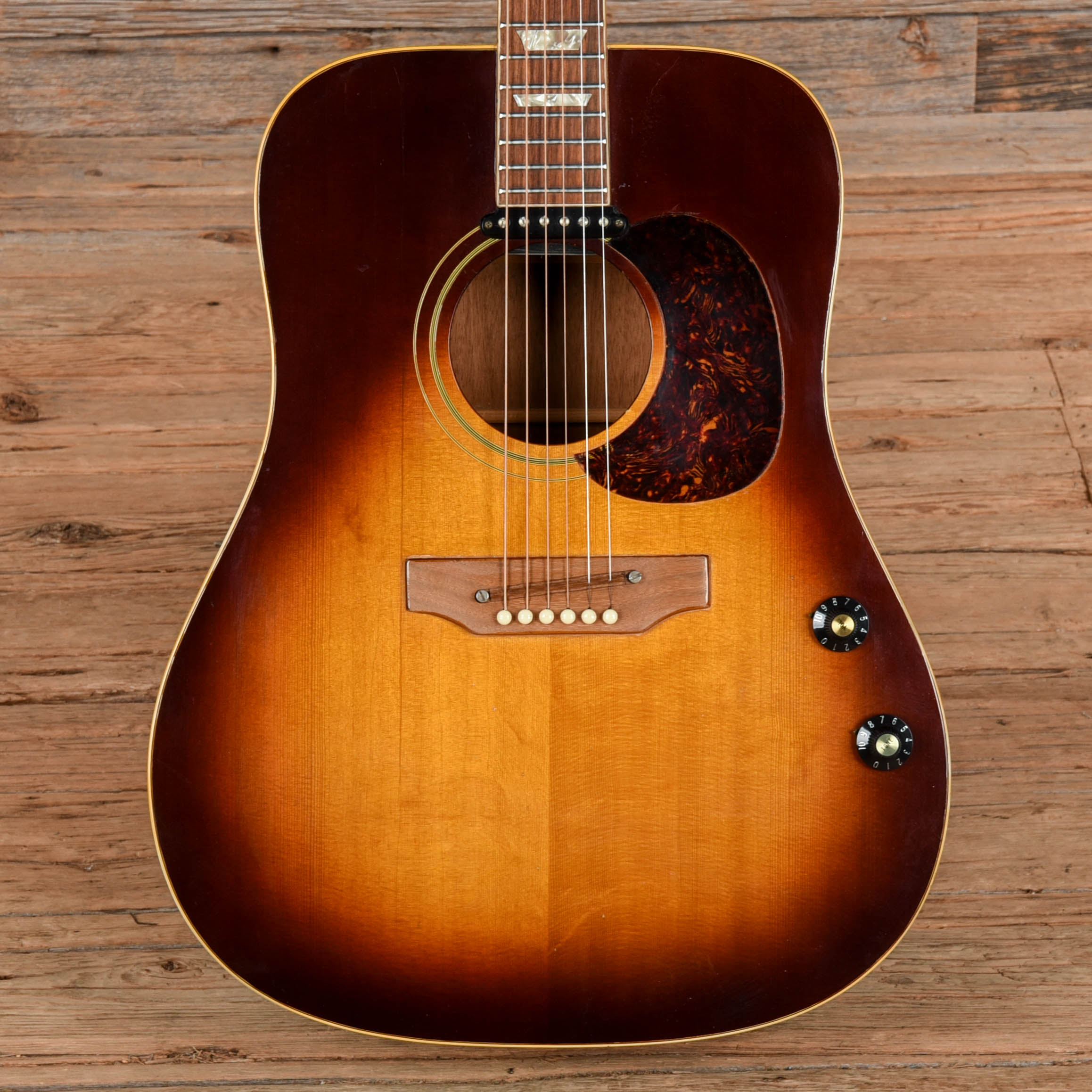 Gibson J-160E Sunburst 1975 Acoustic Guitars / Jumbo