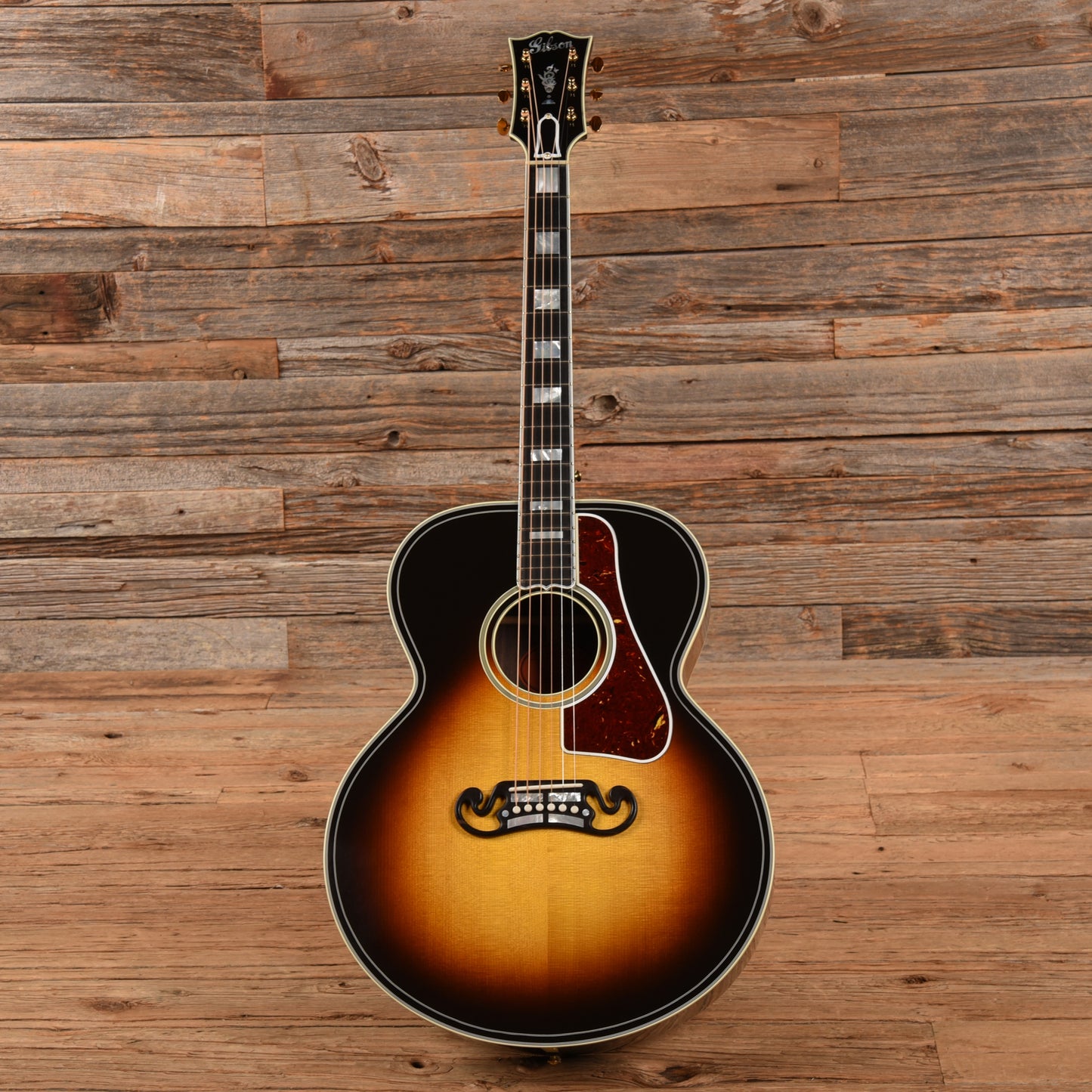 Gibson J-200 Country Western Sunburst 2023 Acoustic Guitars / Jumbo