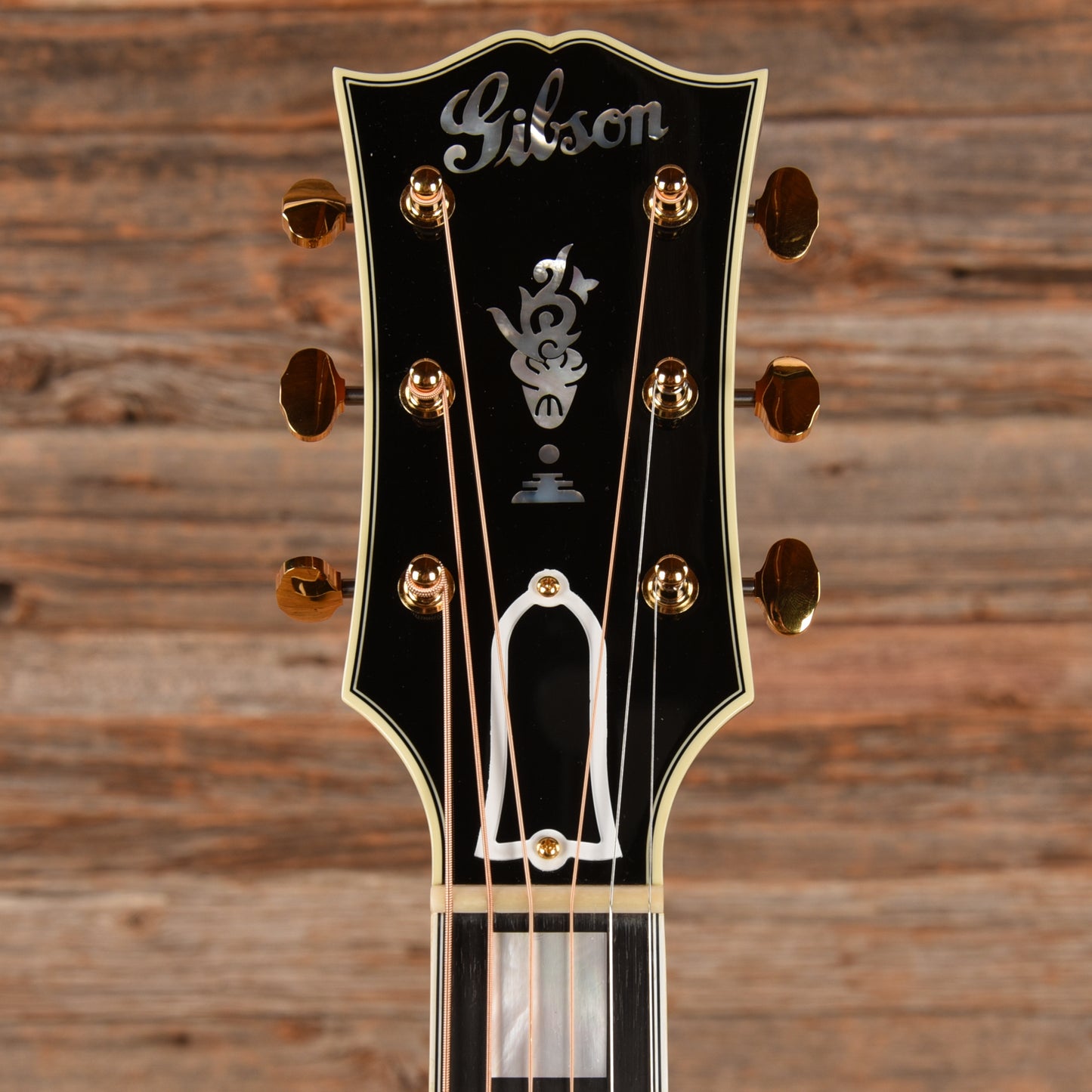 Gibson J-200 Country Western Sunburst 2023 Acoustic Guitars / Jumbo
