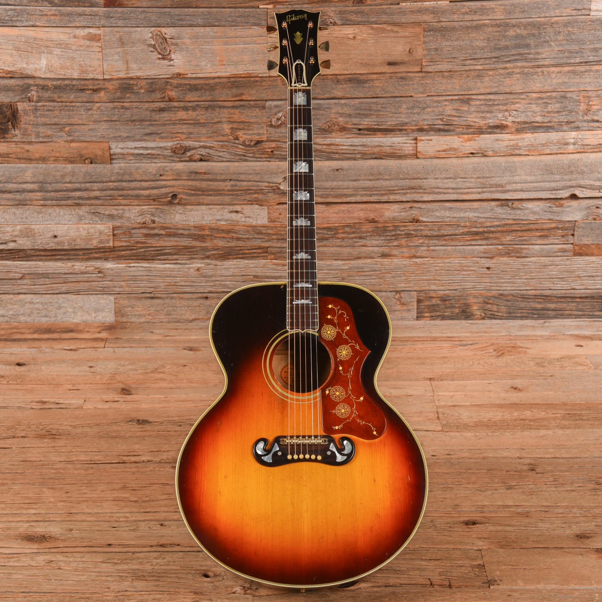 Gibson J-200 Sunburst 1965 Acoustic Guitars / Jumbo