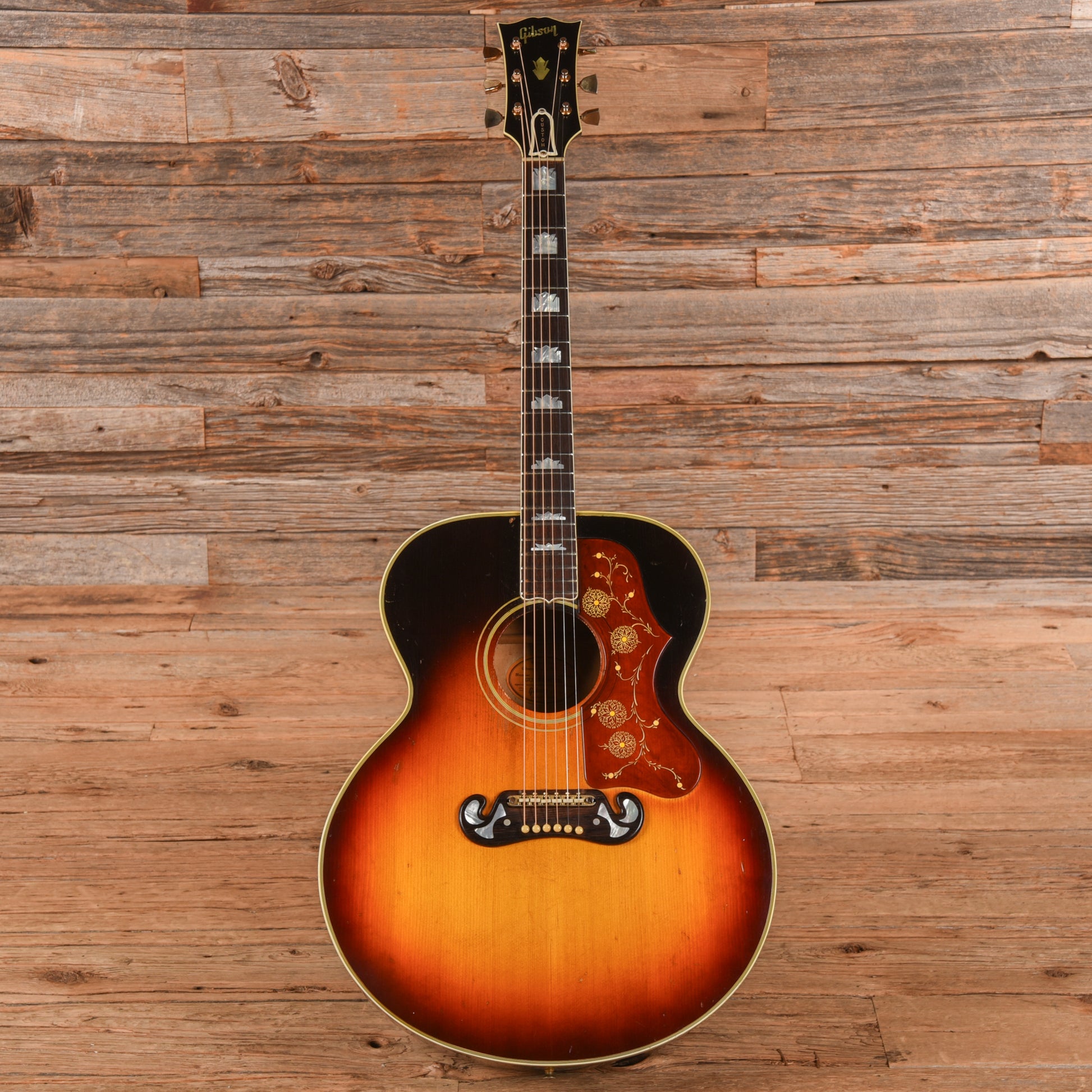 Gibson J-200 Sunburst 1965 Acoustic Guitars / Jumbo