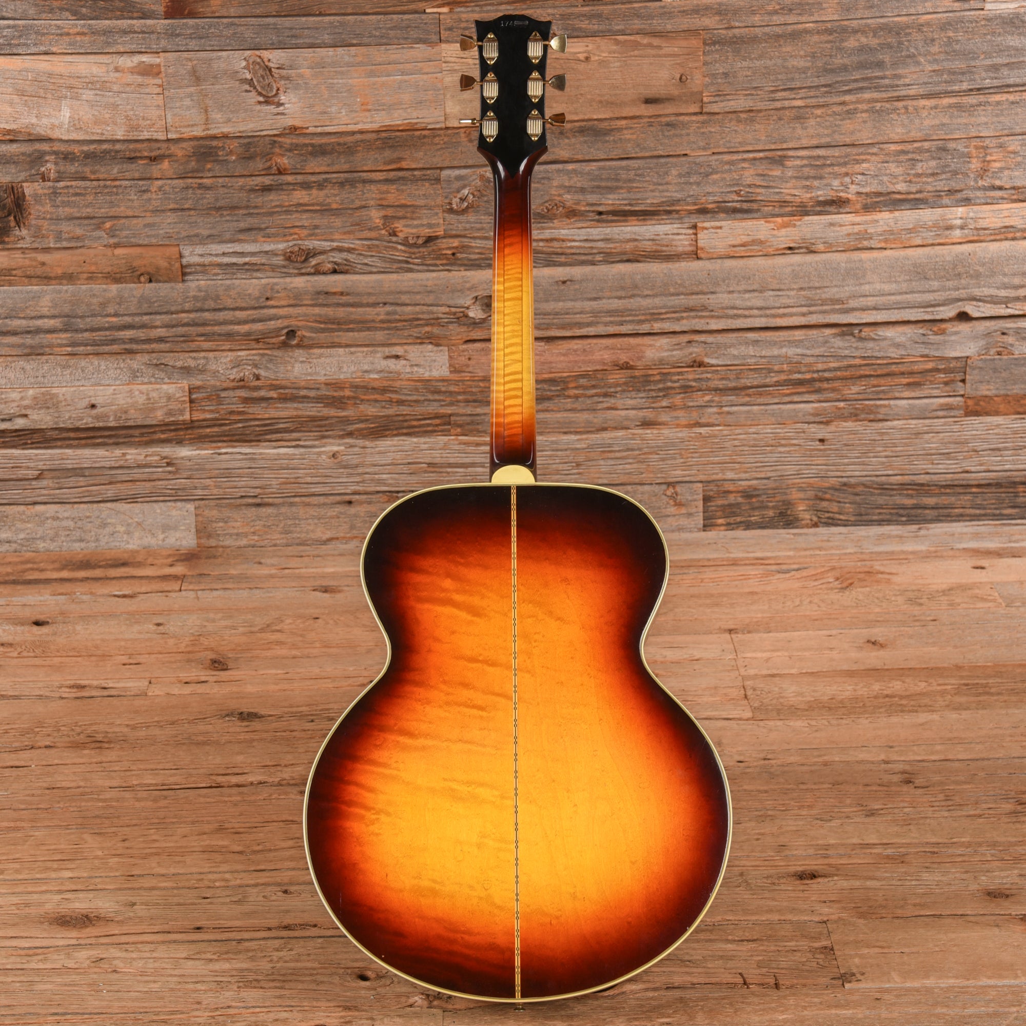 Gibson J-200 Sunburst 1965 Acoustic Guitars / Jumbo