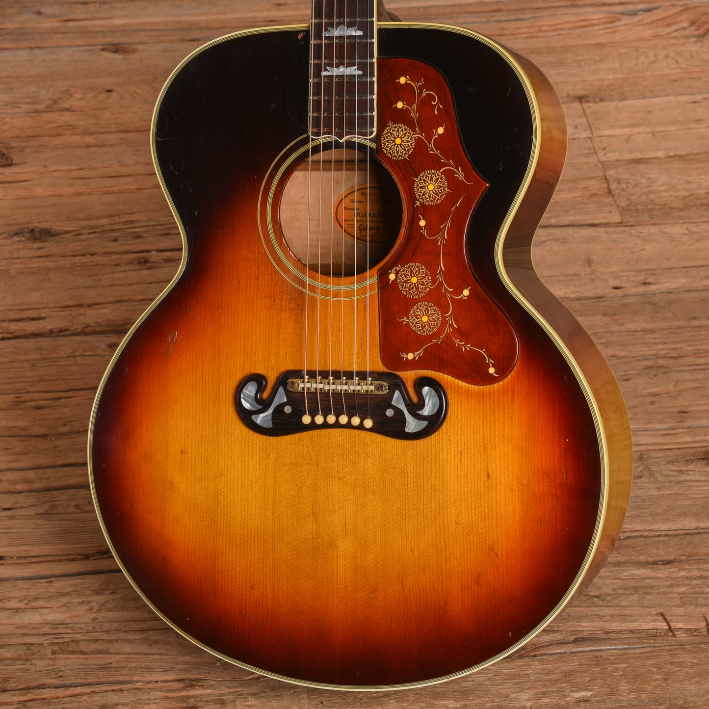 Gibson J-200 Sunburst 1965 Acoustic Guitars / Jumbo