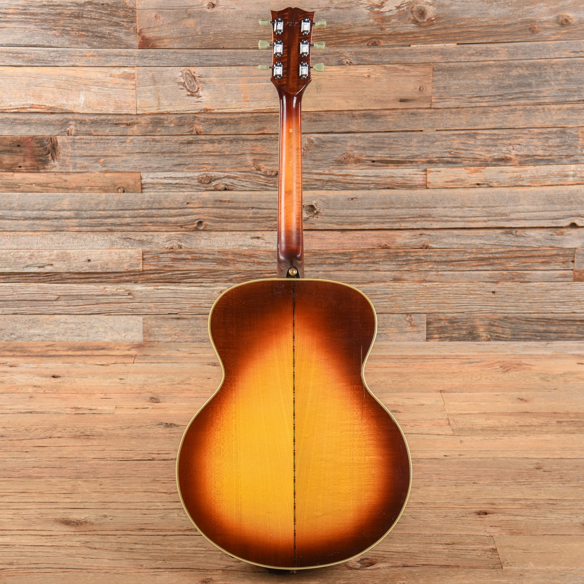 Gibson J-200 Sunburst 1974 Acoustic Guitars / Jumbo
