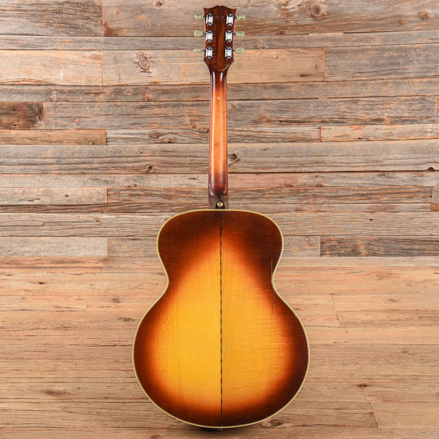 Gibson J-200 Sunburst 1974 Acoustic Guitars / Jumbo