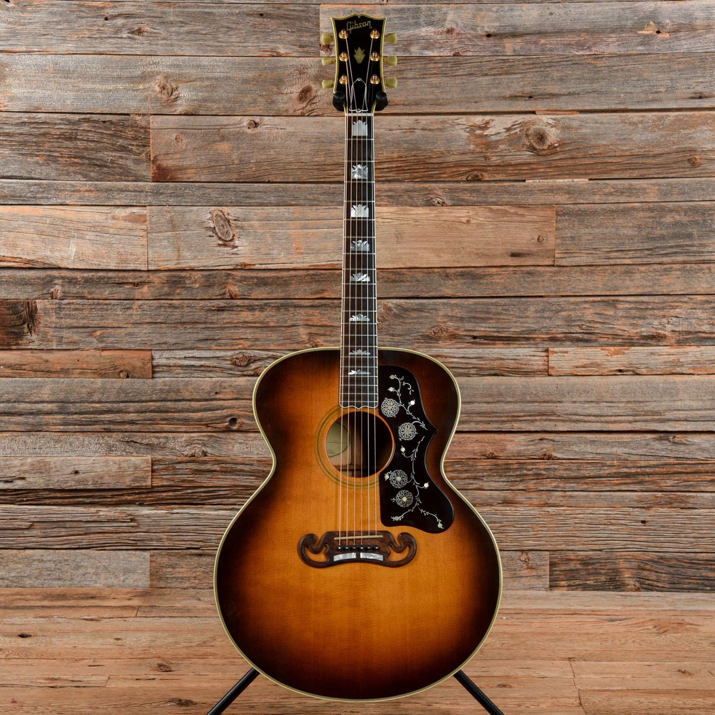 Gibson J-200 Sunburst 1985 Acoustic Guitars / Jumbo