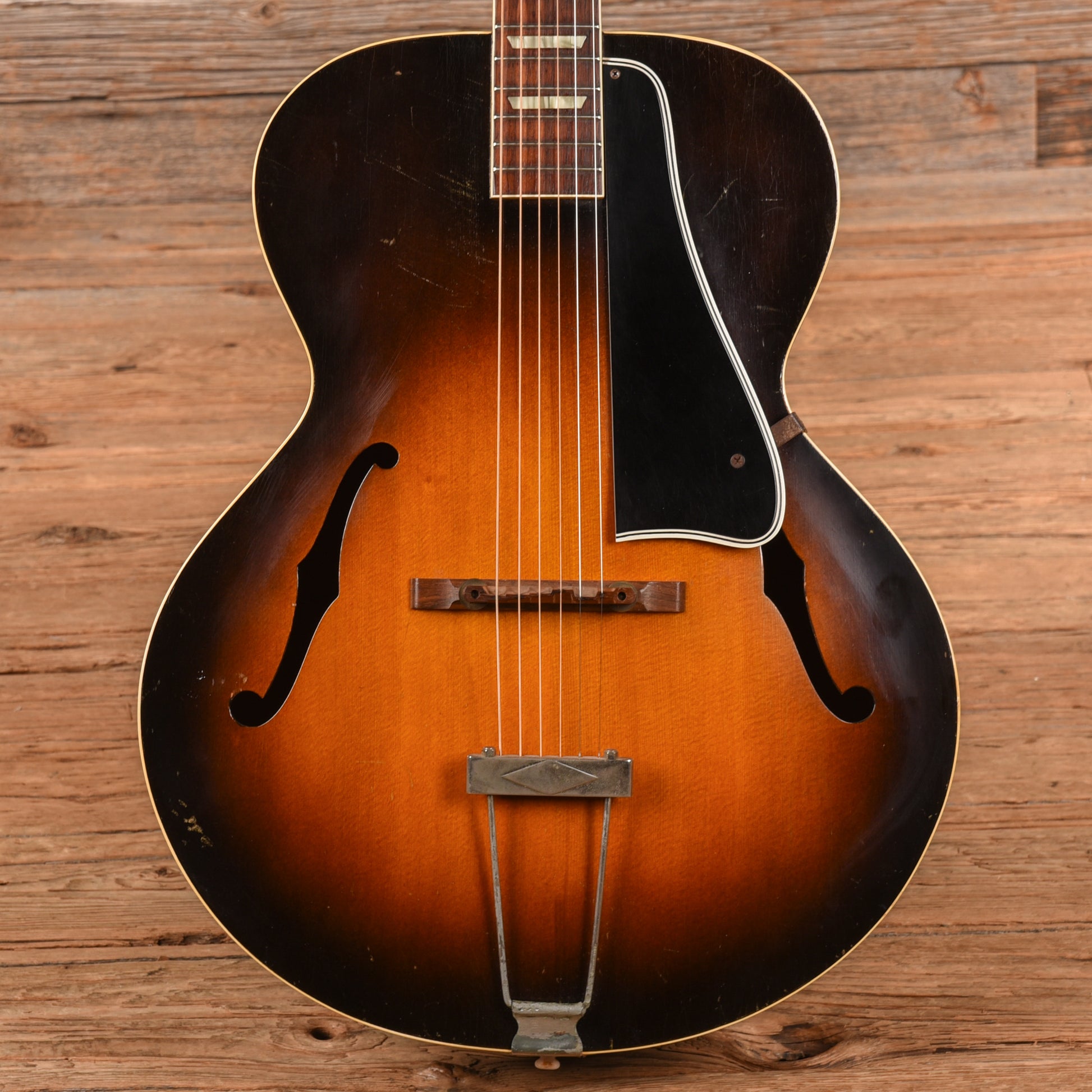 Gibson L-50 Sunburst 1951 Acoustic Guitars / Jumbo