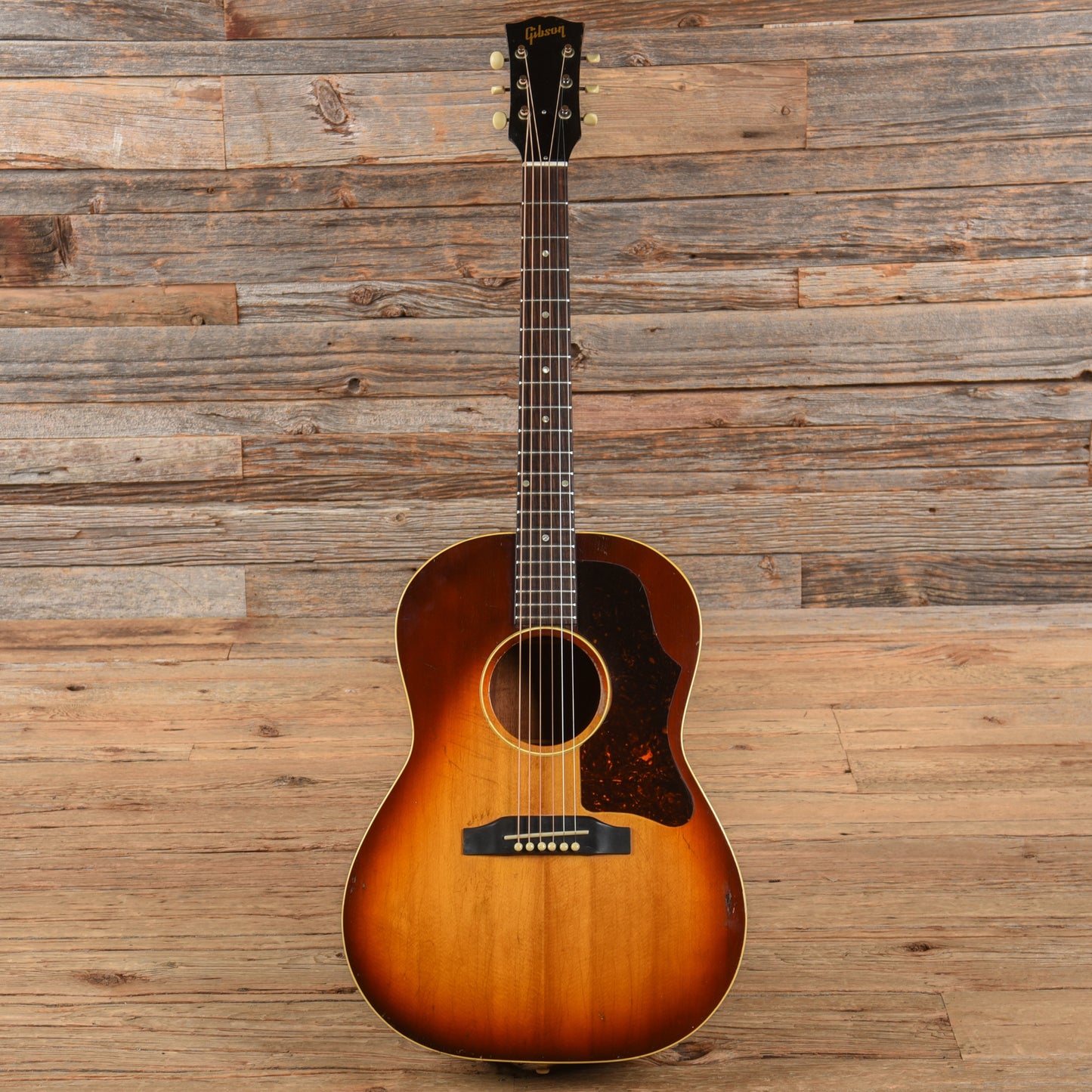 Gibson LG-1 Sunburst 1965 Acoustic Guitars / Jumbo