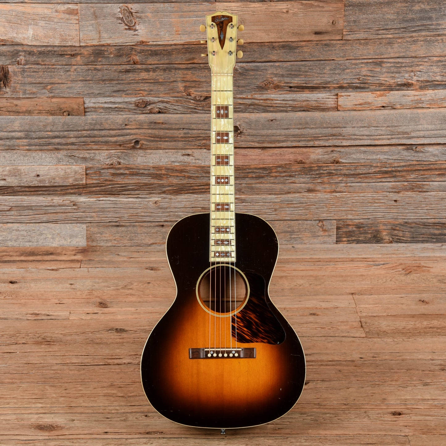 Gibson Century of Progress Hawaiian Sunburst 1937 Acoustic Guitars / Parlor