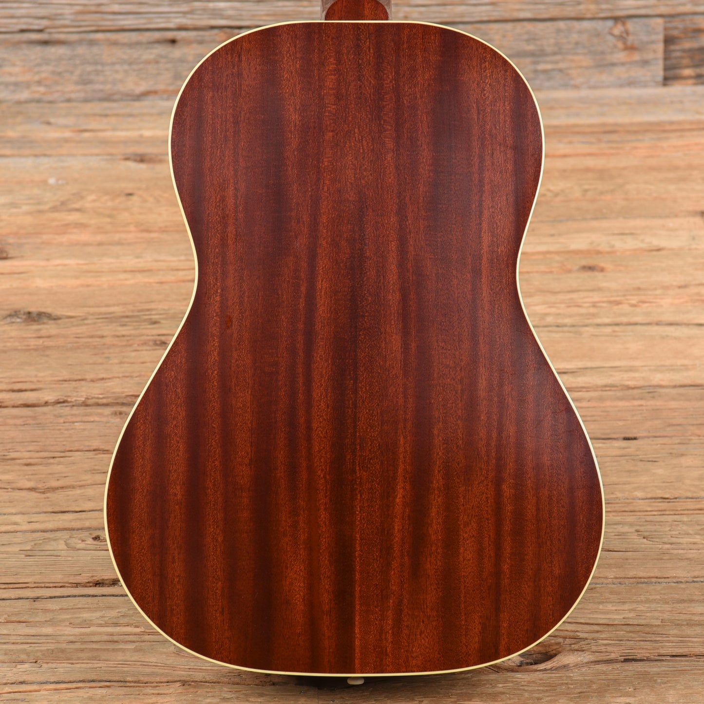 Gibson Custom Shop Historic Reissue 1942 Banner LG-2 Vintage Sunburst Acoustic Guitars / Parlor