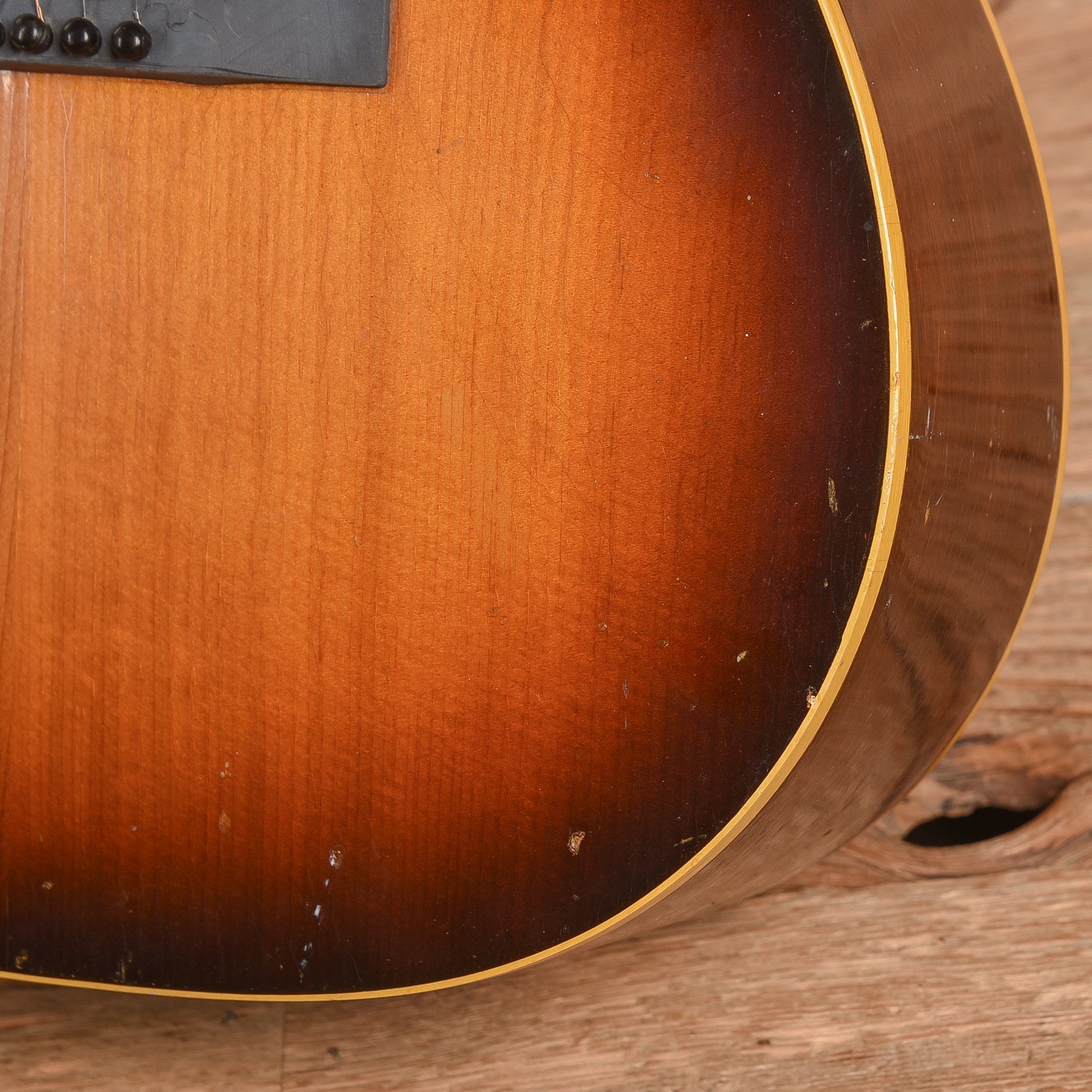 Gibson LG-1 Sunburst 1964 Acoustic Guitars / Parlor