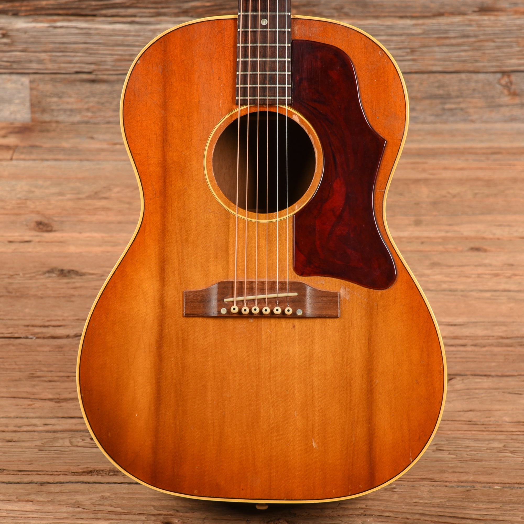 Gibson LG-1 Sunburst 1965 Acoustic Guitars / Parlor
