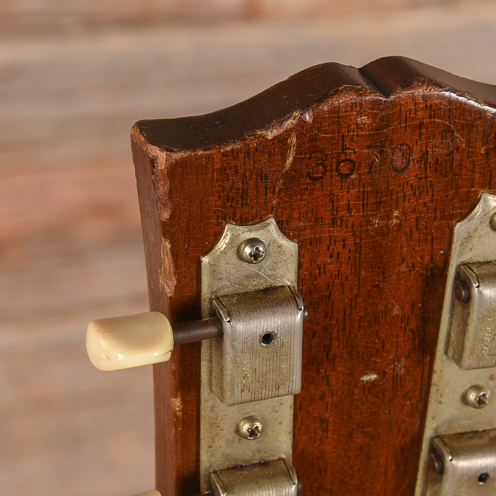 Gibson LG-1 Sunburst 1965 Acoustic Guitars / Parlor