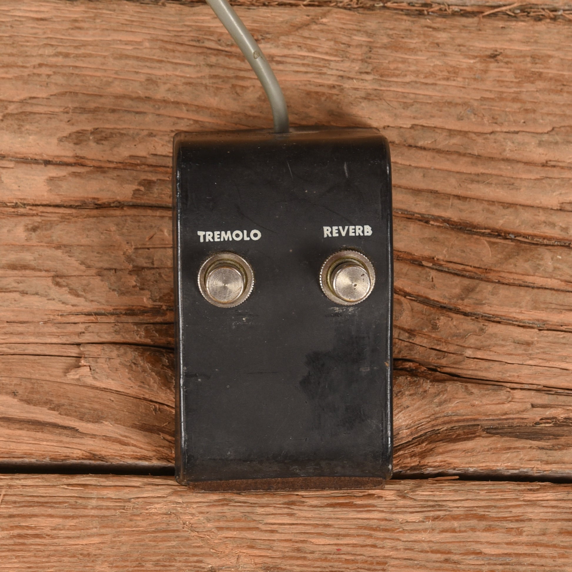 Gibson GA-30RVT Invader 25-Watt 12"/10" Guitar Combo  1960s Amps / Guitar Amps / Guitar Cabinets
