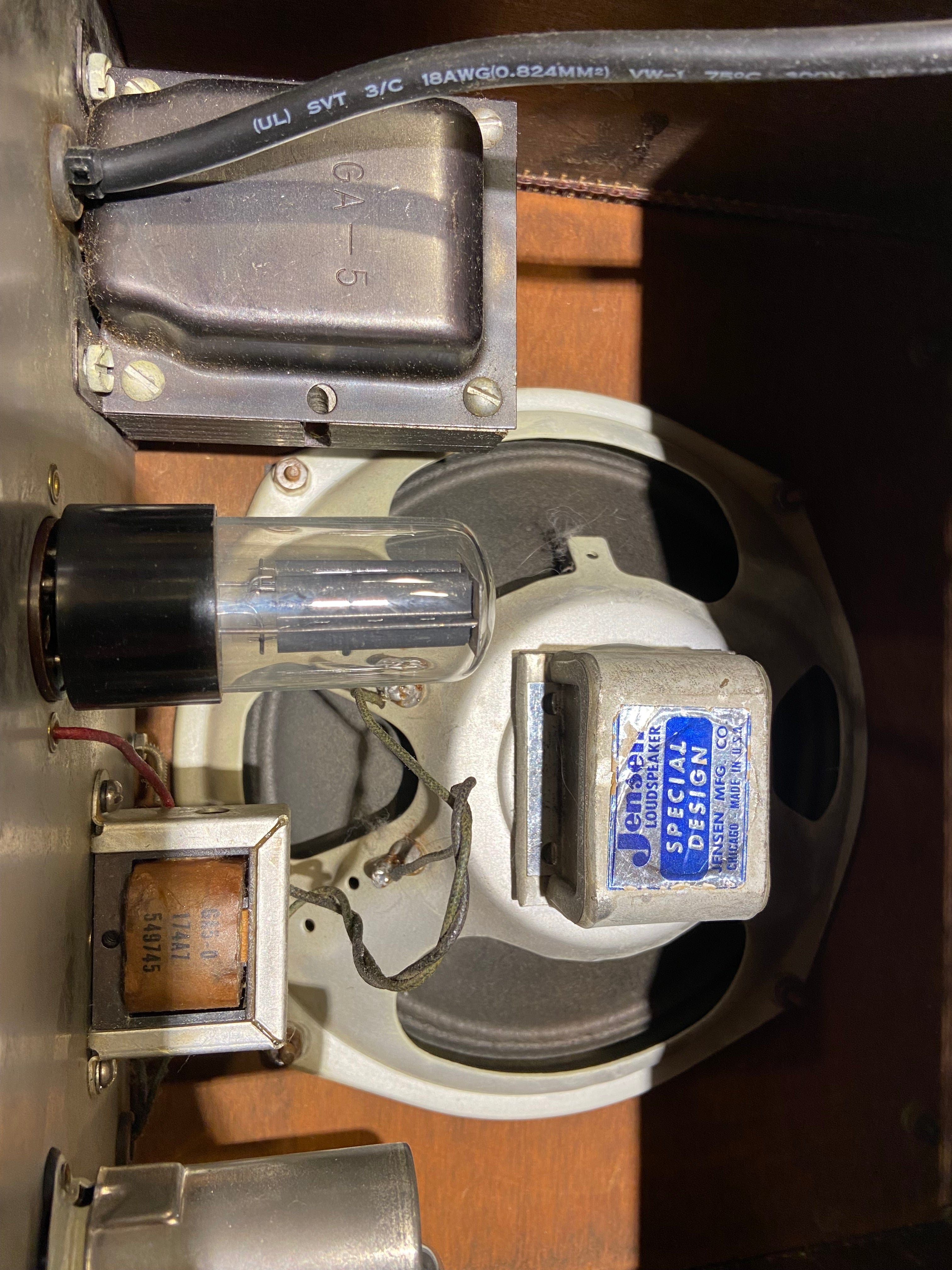 Gibson GA-5 Narrow Panel  1957 Amps / Guitar Cabinets