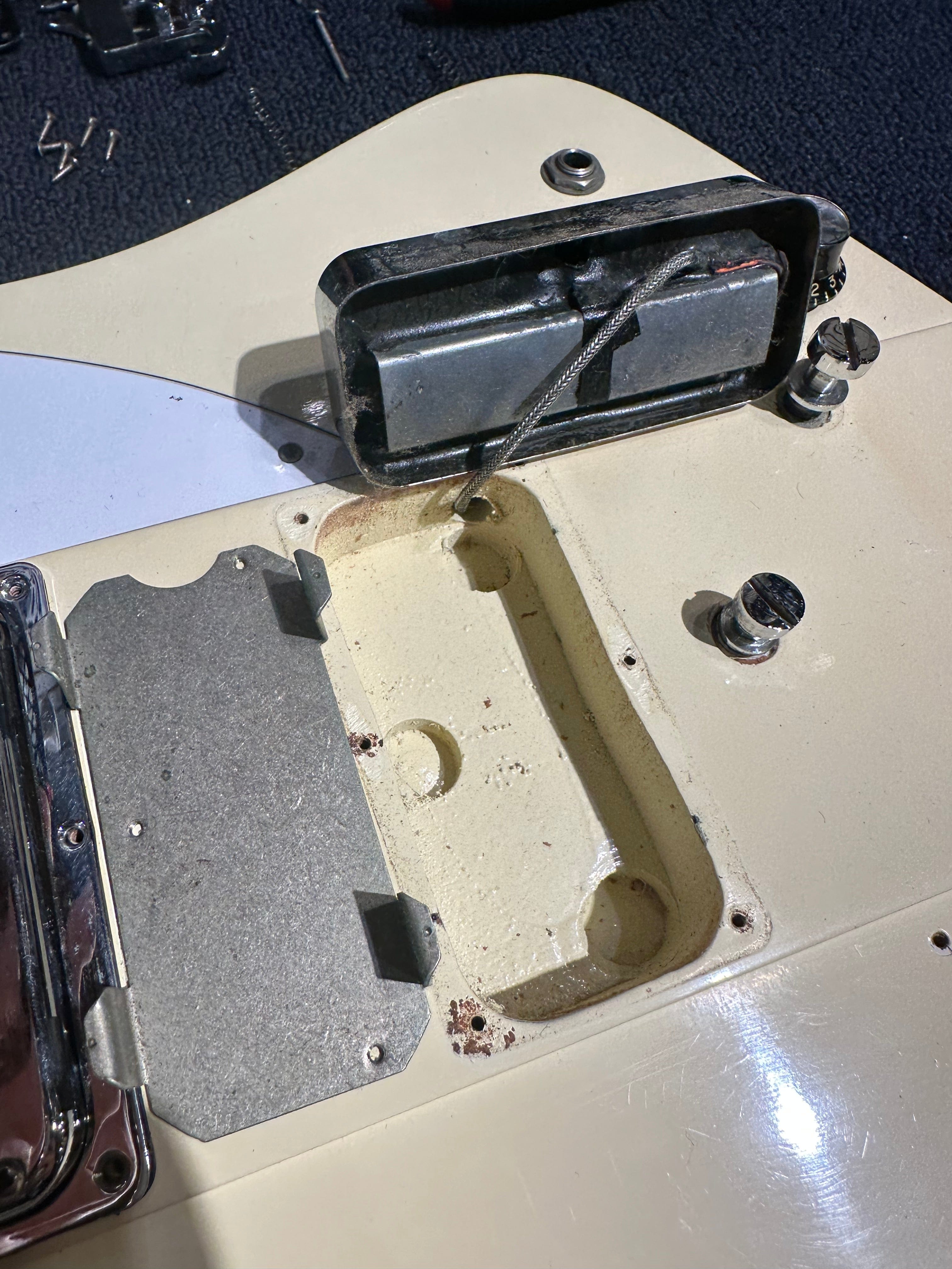 Gibson Bicentennial Thunderbird White 1976 Bass Guitars / 4-String