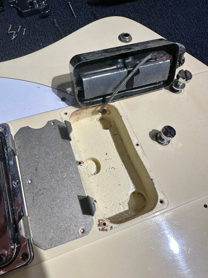 Gibson Bicentennial Thunderbird White 1976 Bass Guitars / 4-String