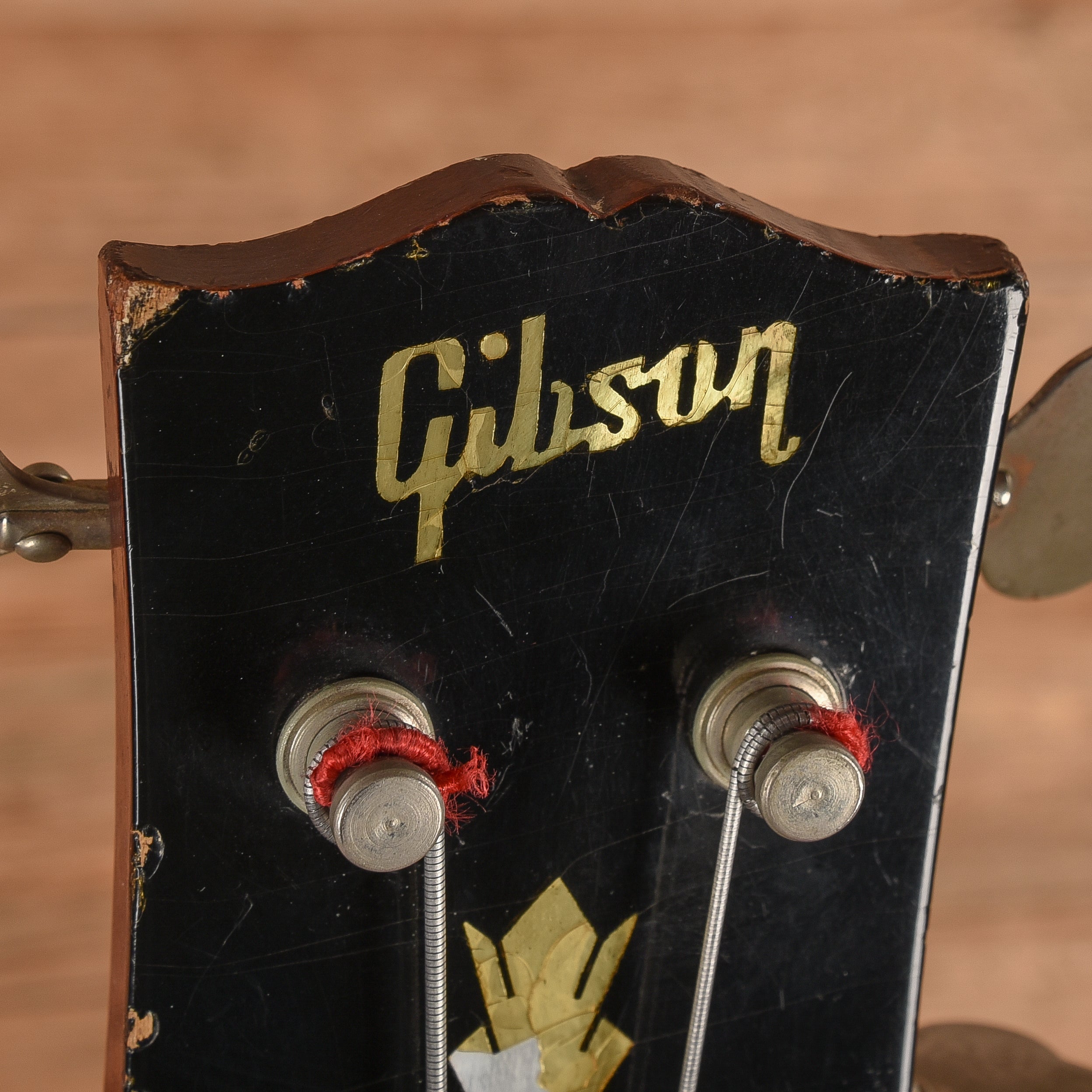 Gibson EB-0 Cherry 1965 Bass Guitars / 4-String