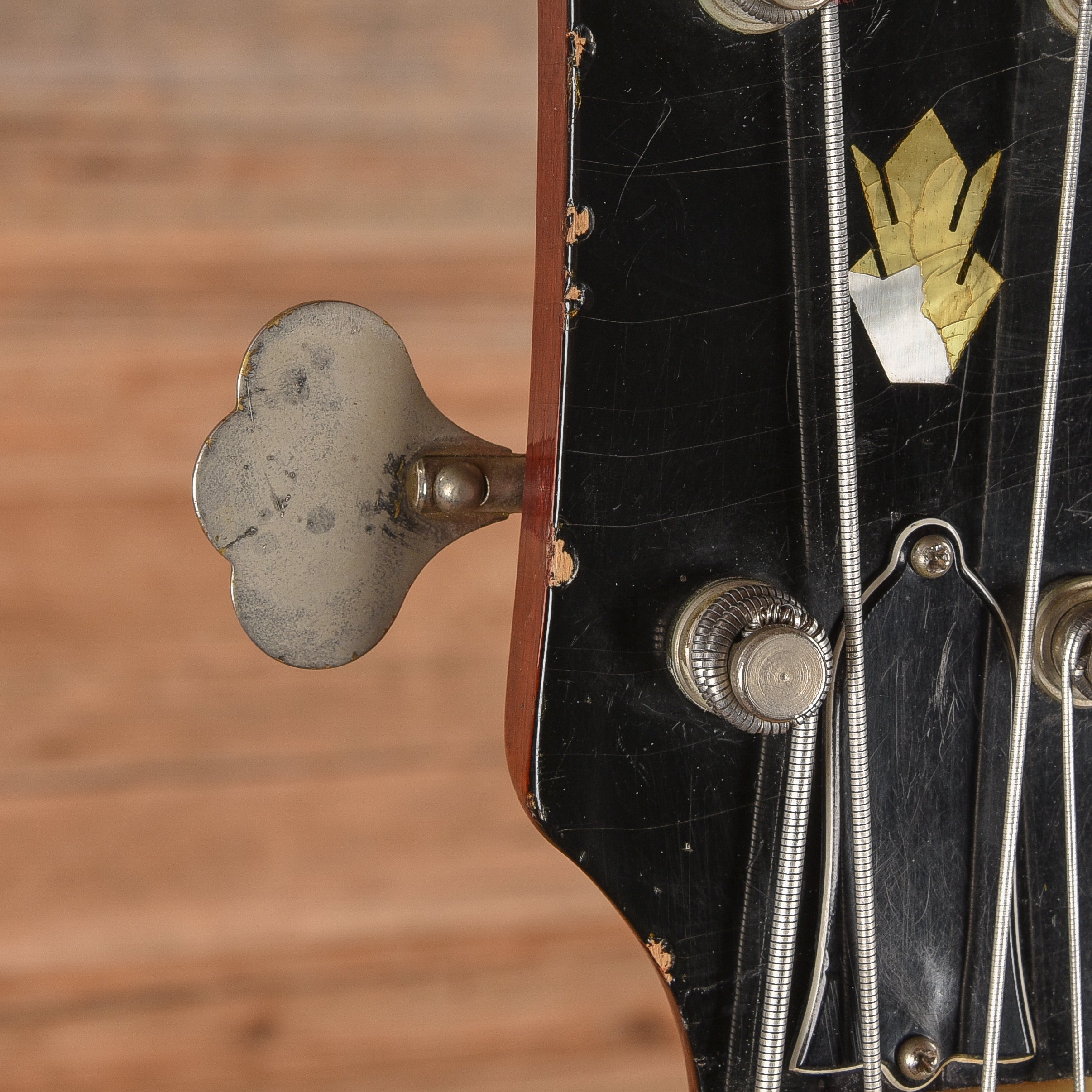 Gibson EB-0 Cherry 1965 Bass Guitars / 4-String