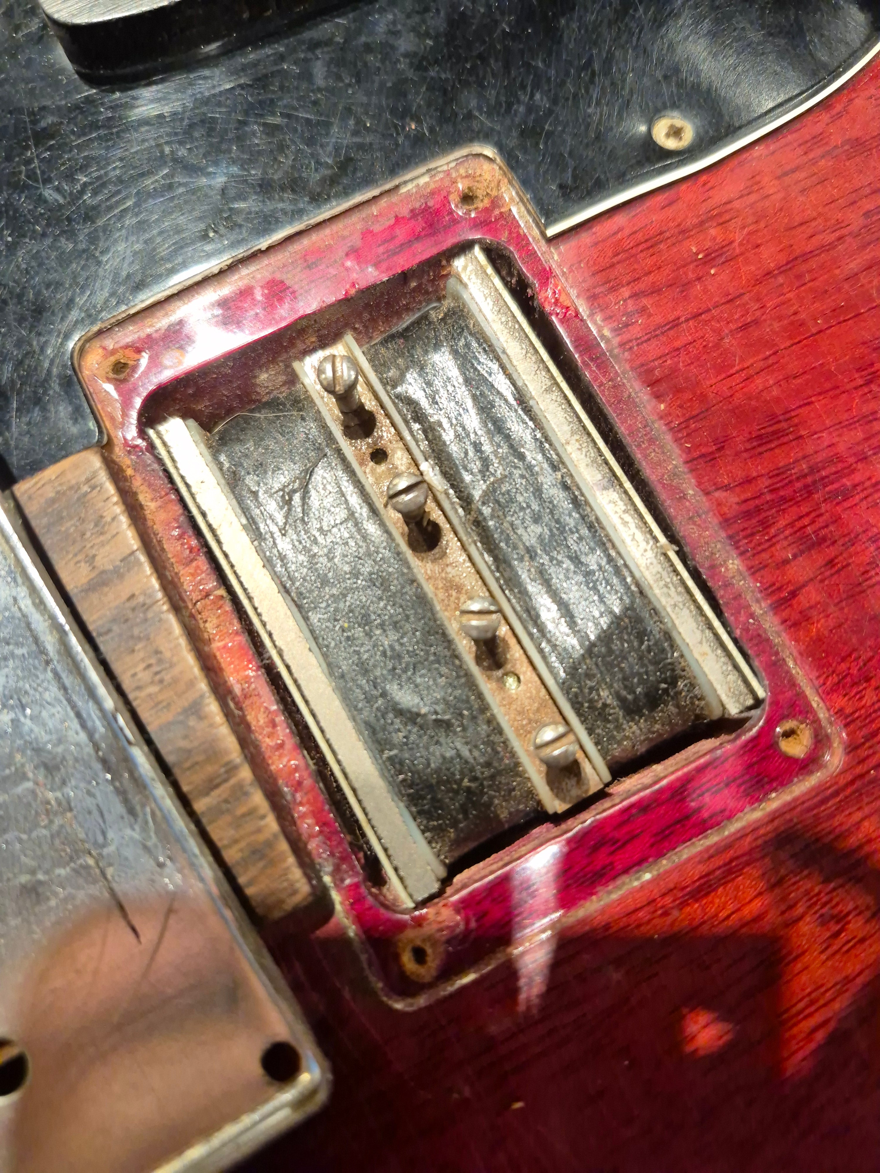Gibson EB-0 Cherry 1965 Bass Guitars / 4-String