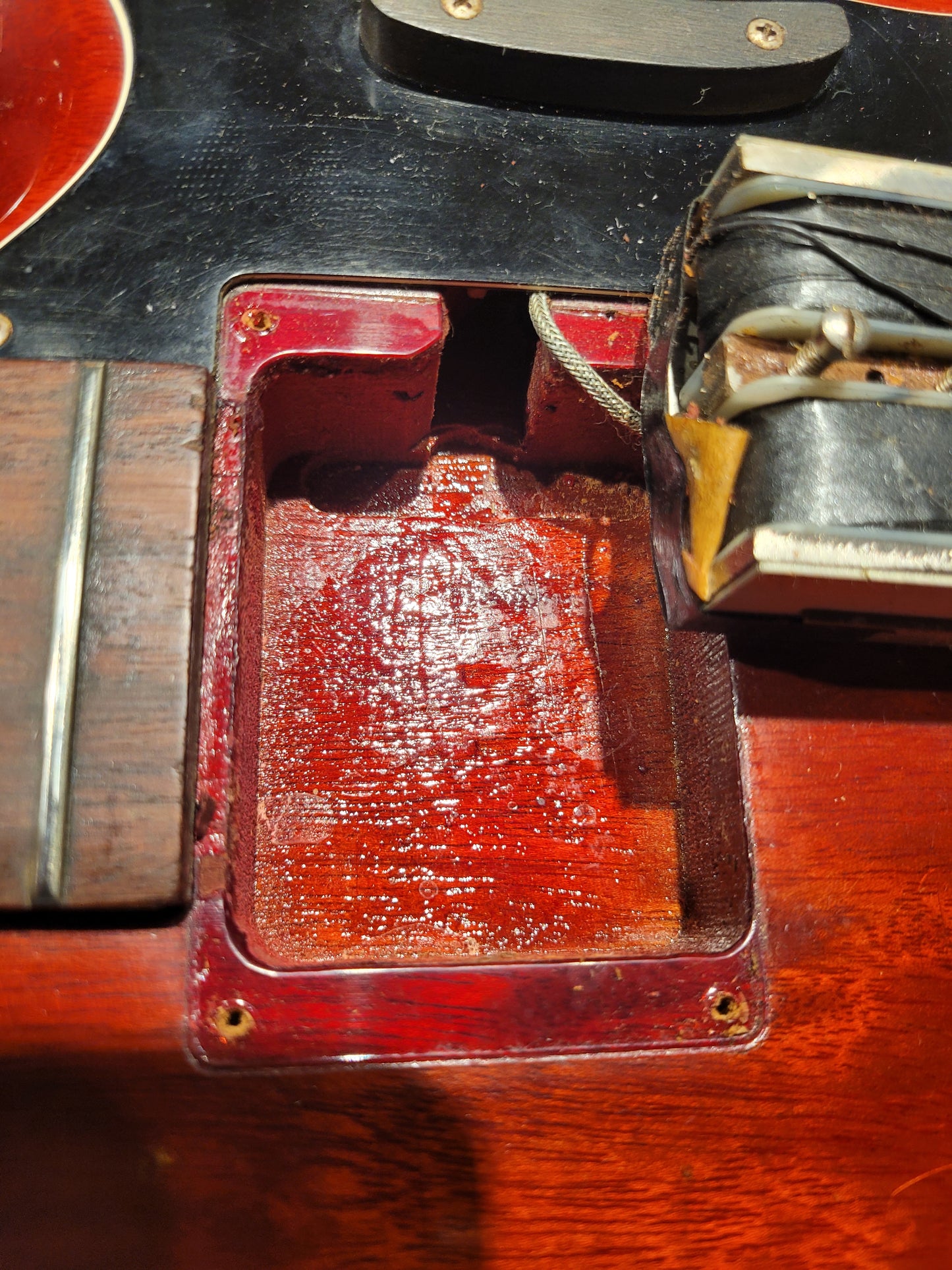 Gibson EB-0 Cherry 1966 Bass Guitars / 4-String