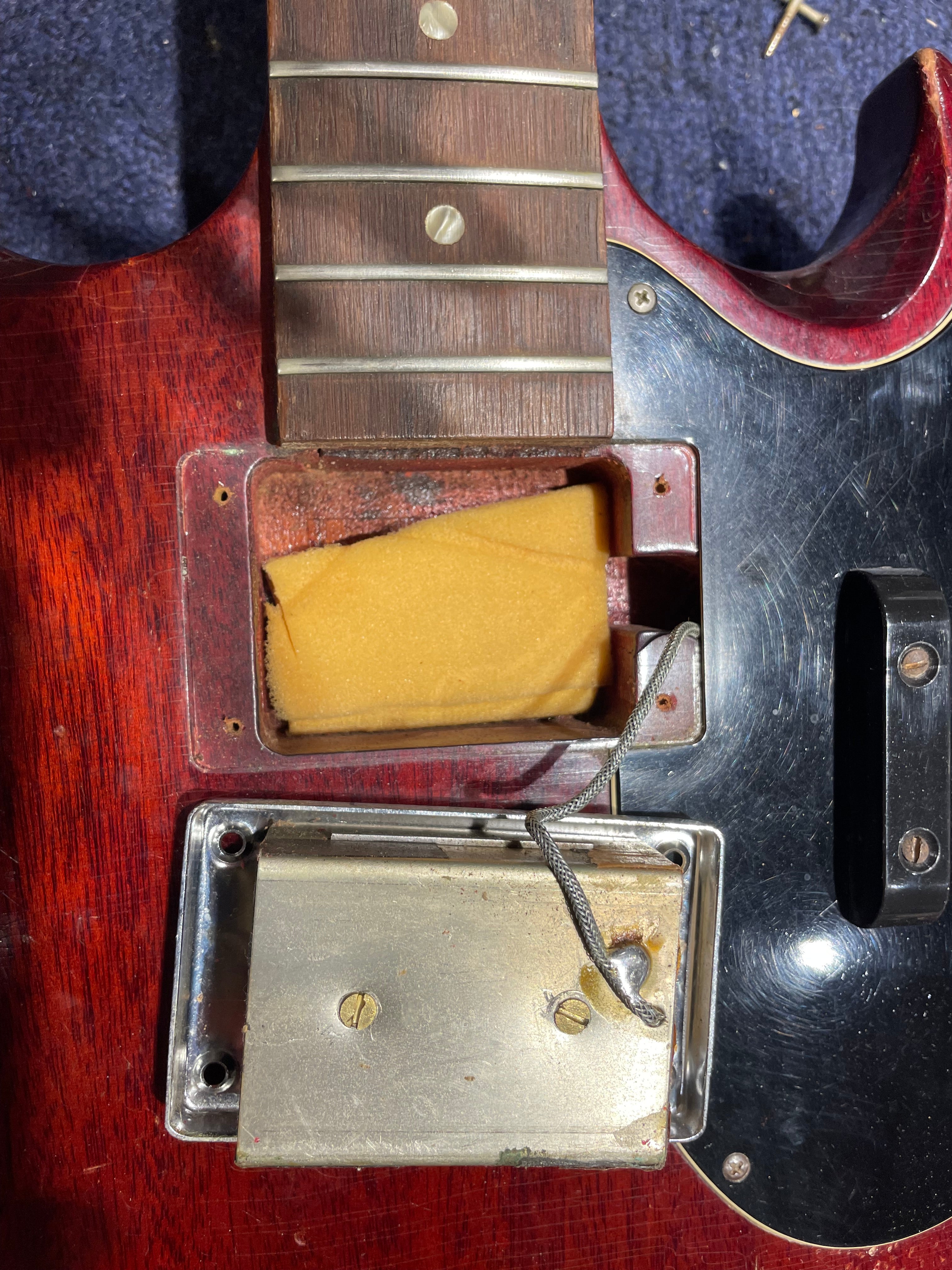 Gibson EB-0 Cherry 1969 Bass Guitars / 4-String