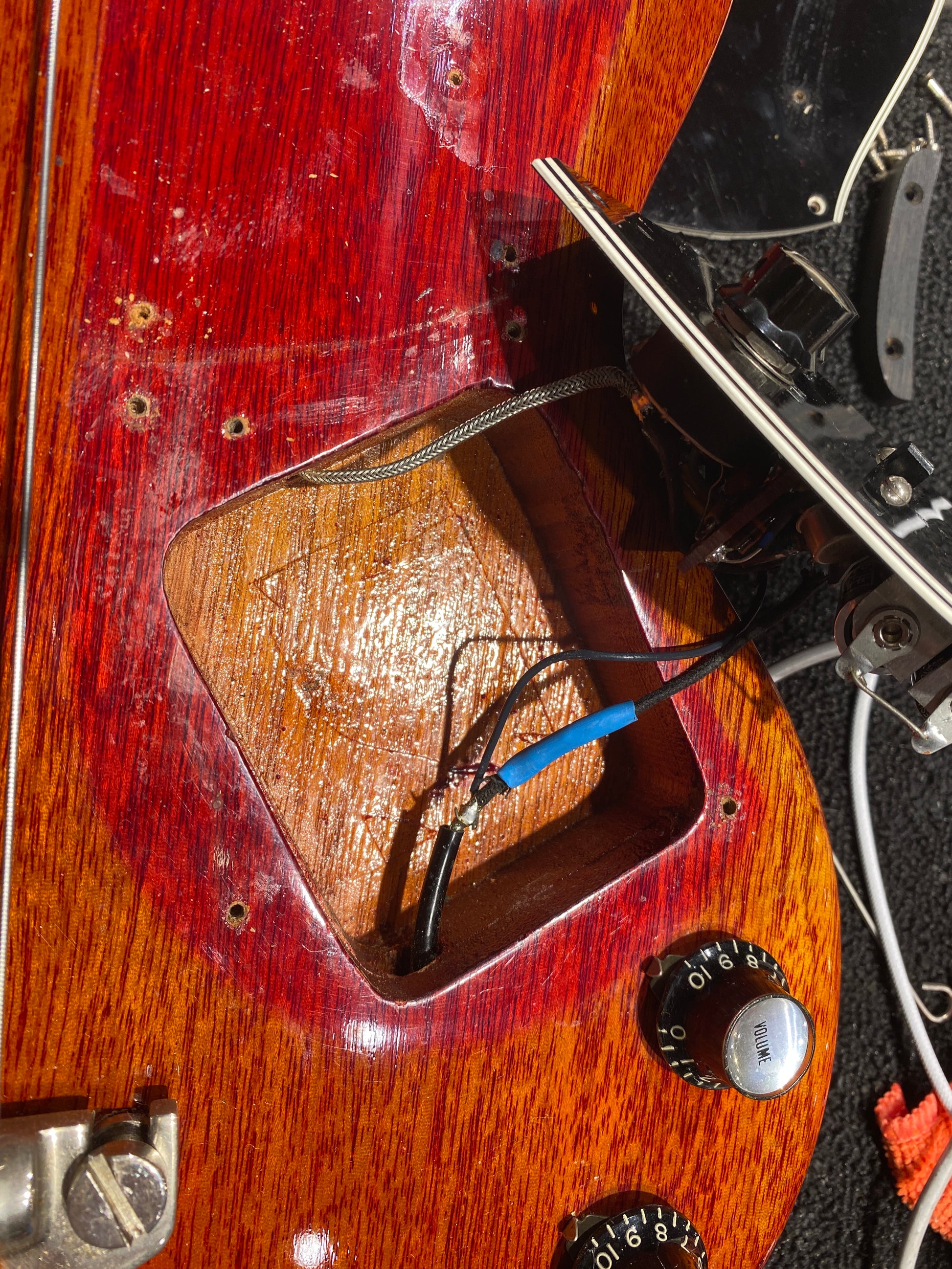 Gibson EB-0F Fuzztone Cherry 1964 Bass Guitars / 4-String