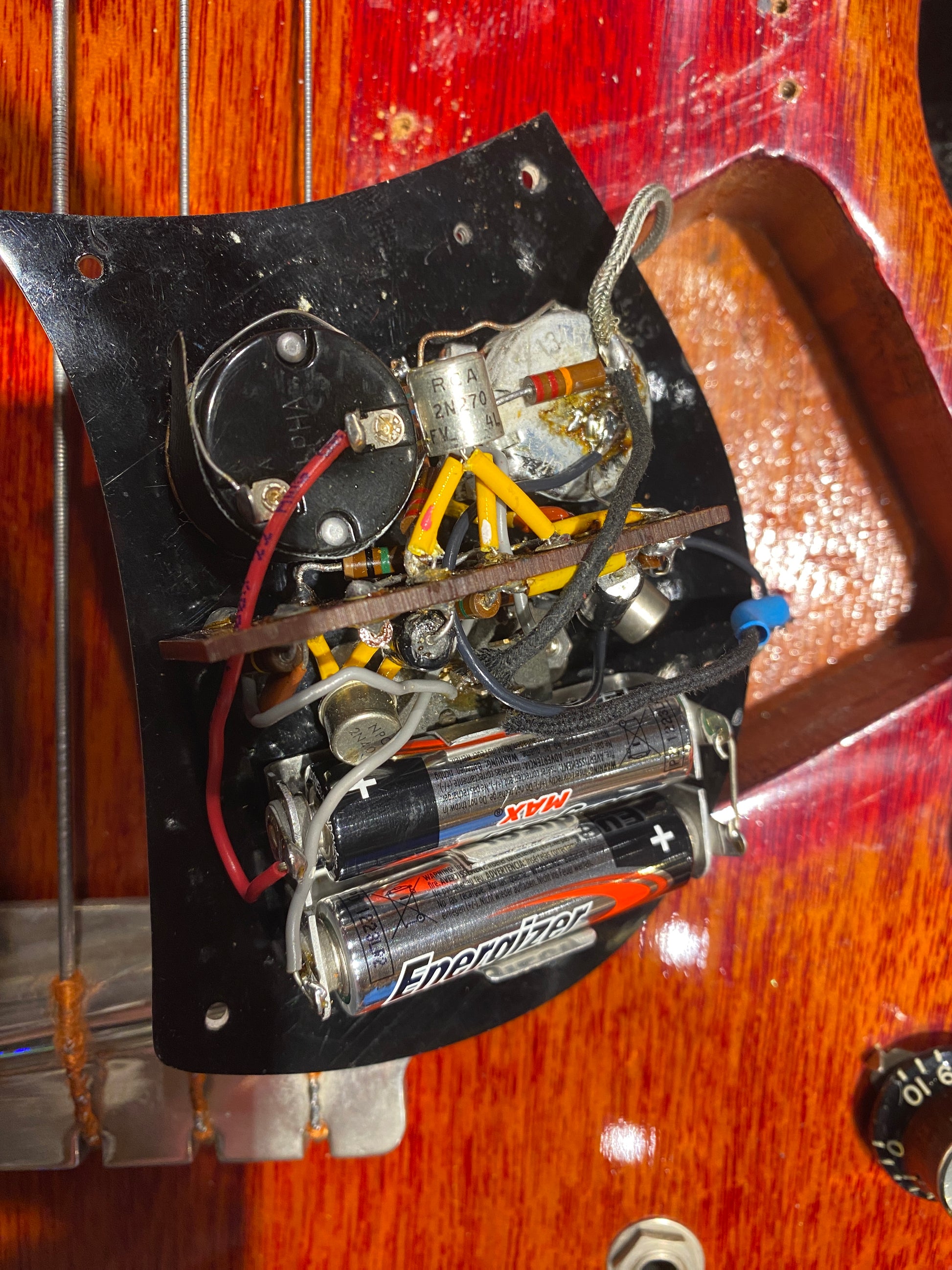 Gibson EB-0F Fuzztone Cherry 1964 Bass Guitars / 4-String