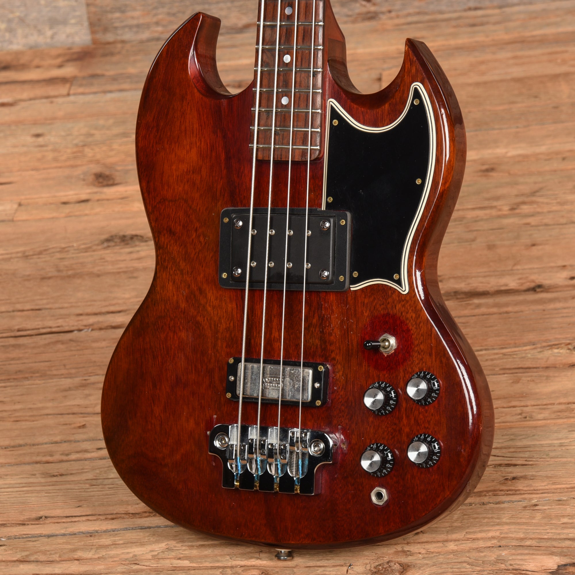 Gibson EB-3 Cherry 1972 Bass Guitars / 4-String