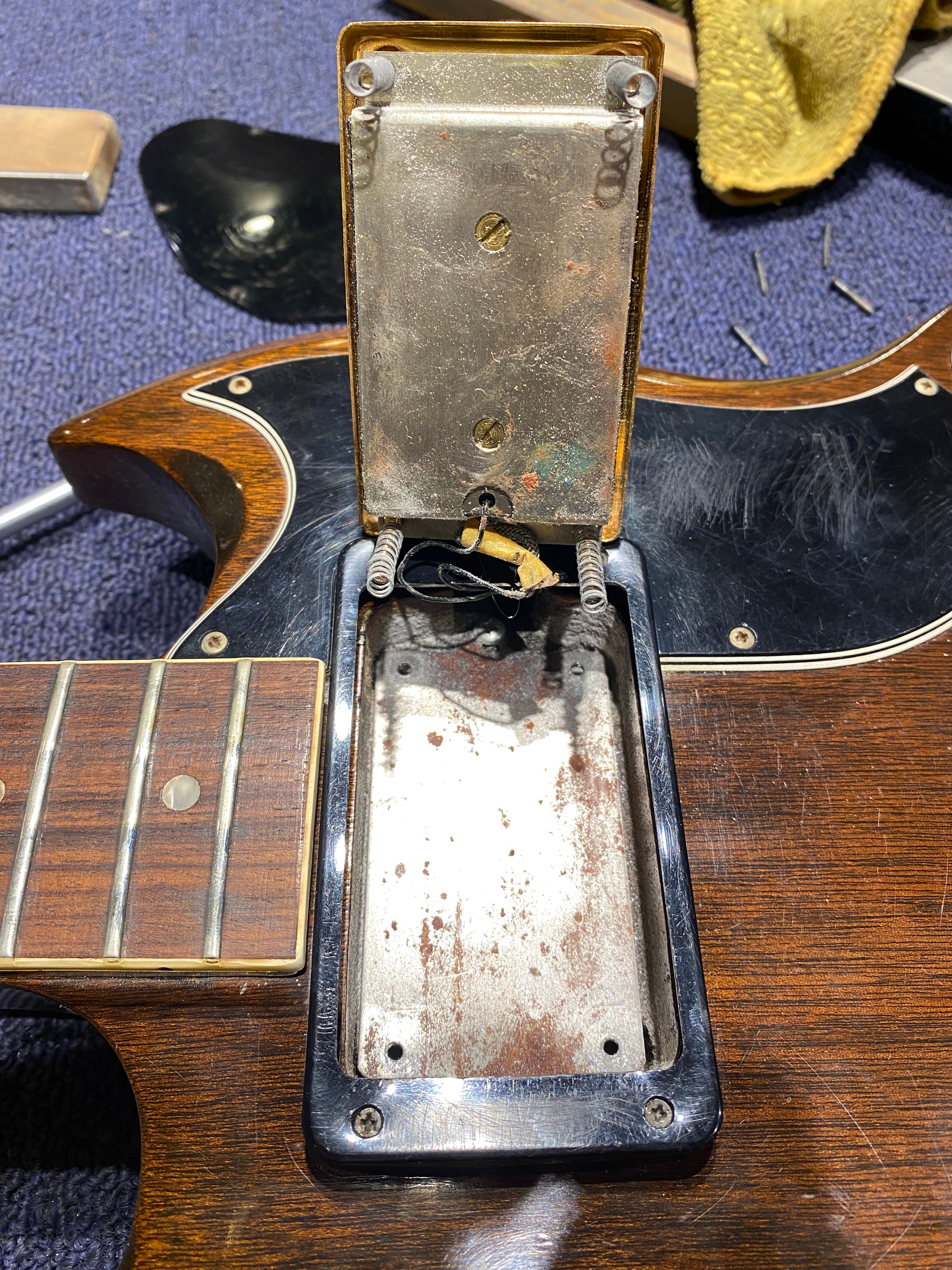 Gibson EB-3 Walnut 1971 Bass Guitars / 4-String