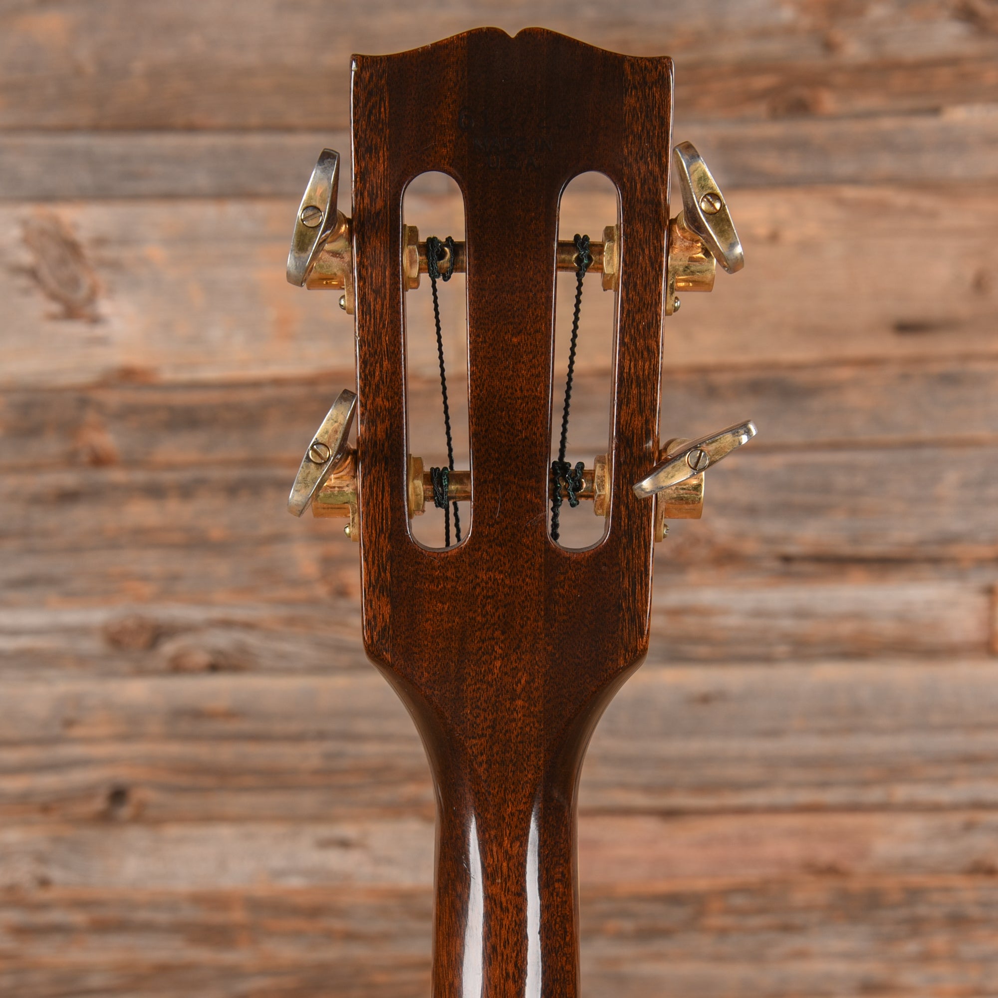 Gibson EB-3 Walnut 1971 Bass Guitars / 4-String