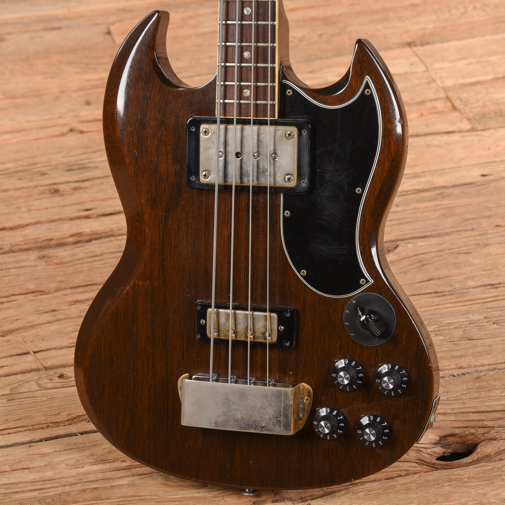 Gibson EB-3 Walnut 1971 Bass Guitars / 4-String