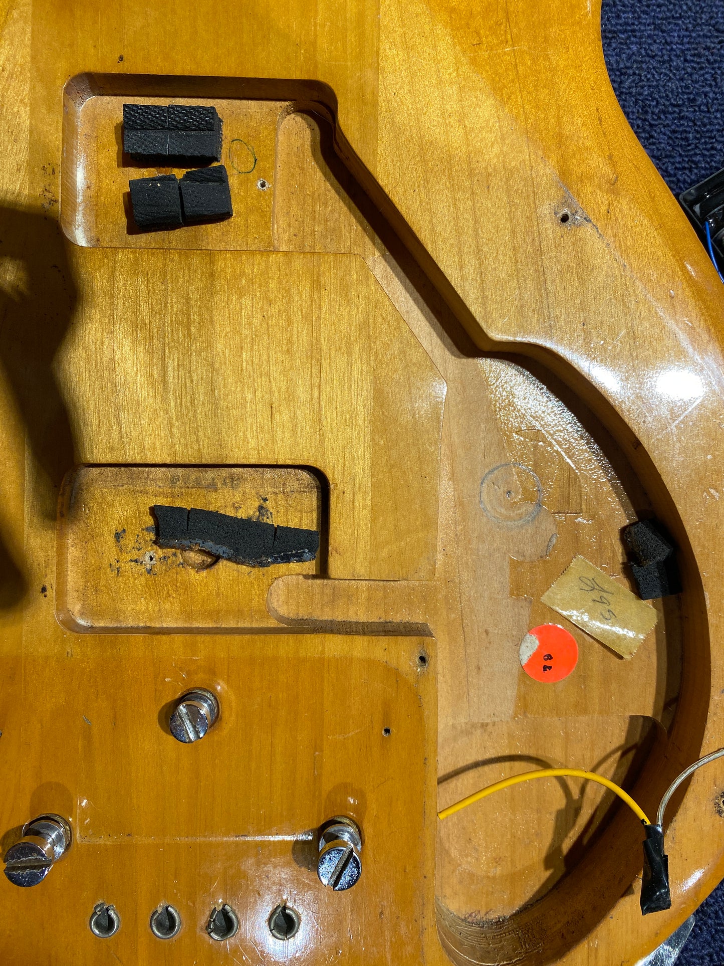 Gibson L-9S The Ripper Bass Natural 1975 Bass Guitars / 4-String