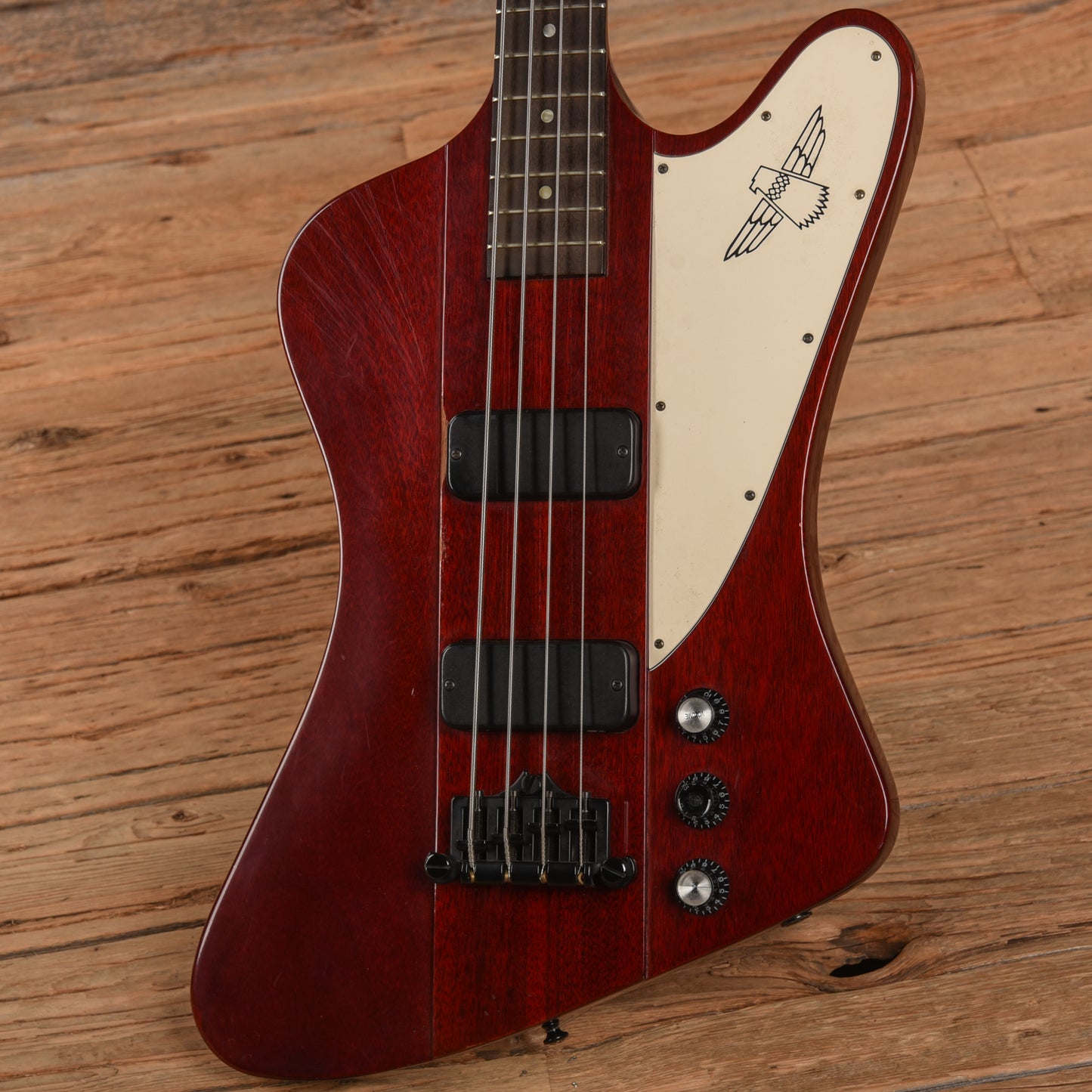 Gibson Thunderbird IV Cherry 2011 Bass Guitars / 4-String