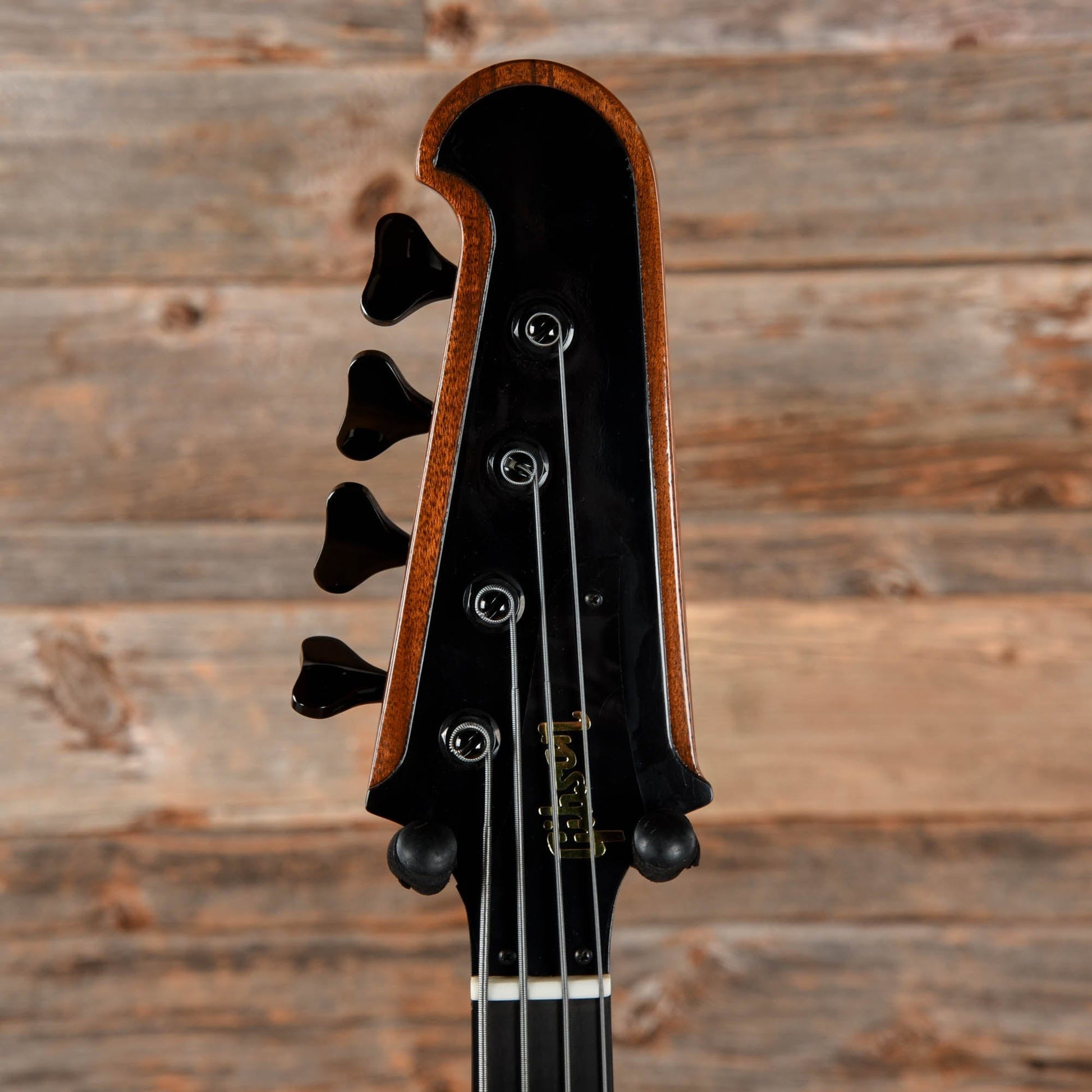 Gibson Thunderbird Sunburst 1995 Bass Guitars / 4-String