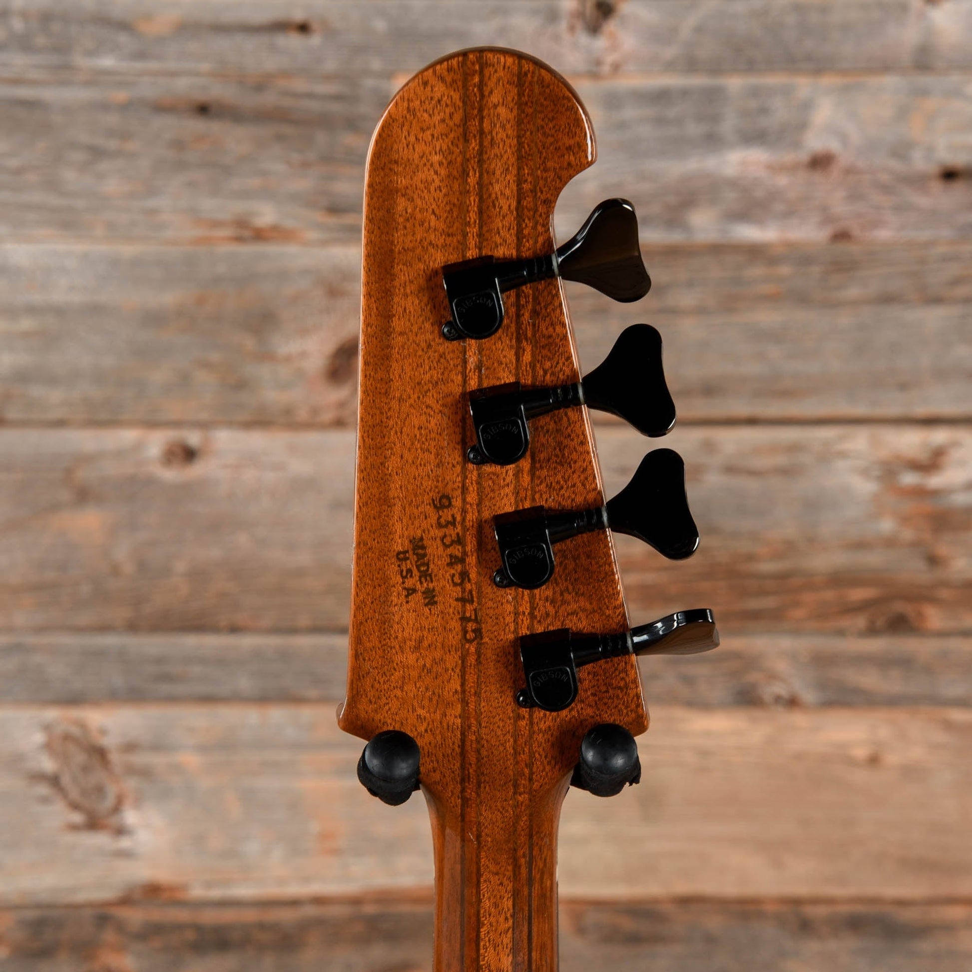 Gibson Thunderbird Sunburst 1995 Bass Guitars / 4-String