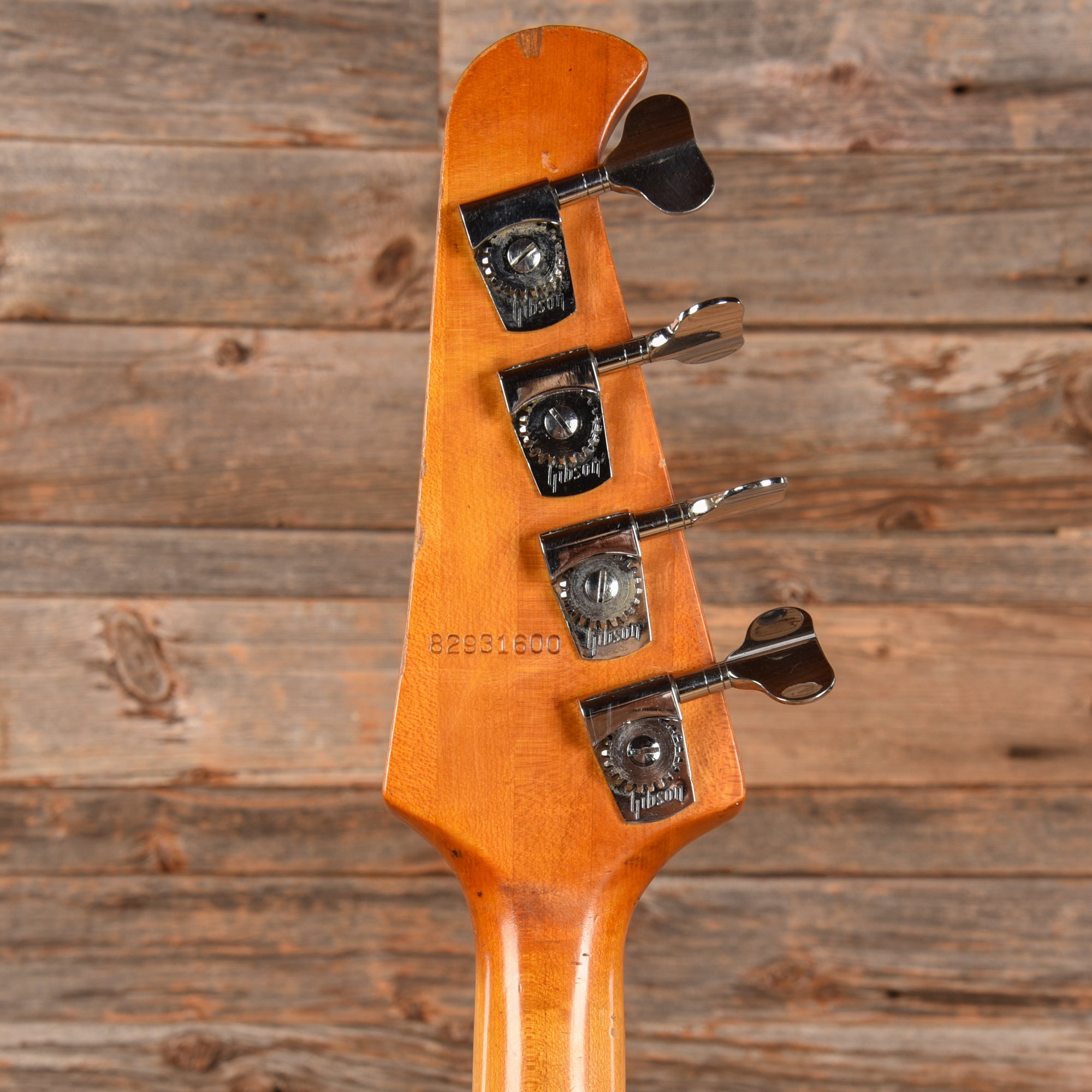 Gibson Victory Bass Candy Apple Red 1981 Bass Guitars / 4-String