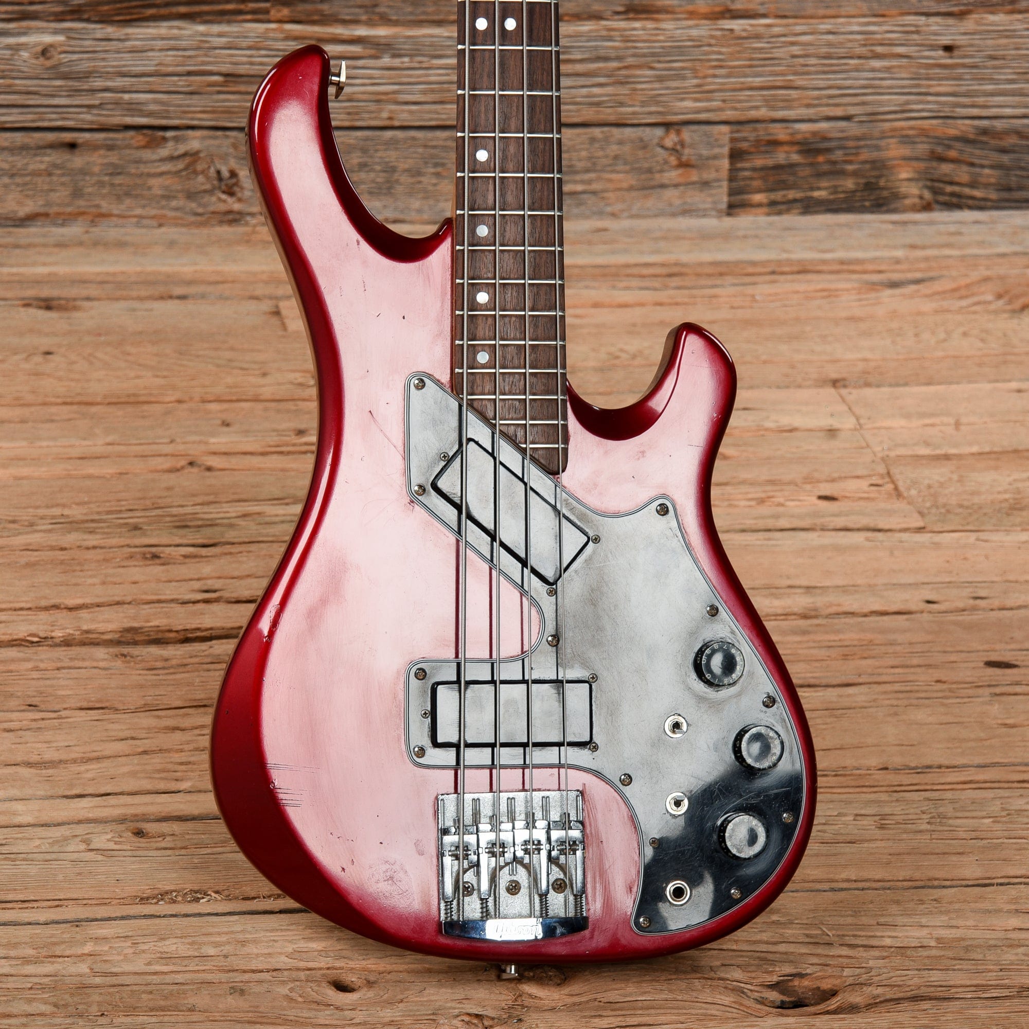 Gibson Victory Bass Red 1981 Bass Guitars / 4-String