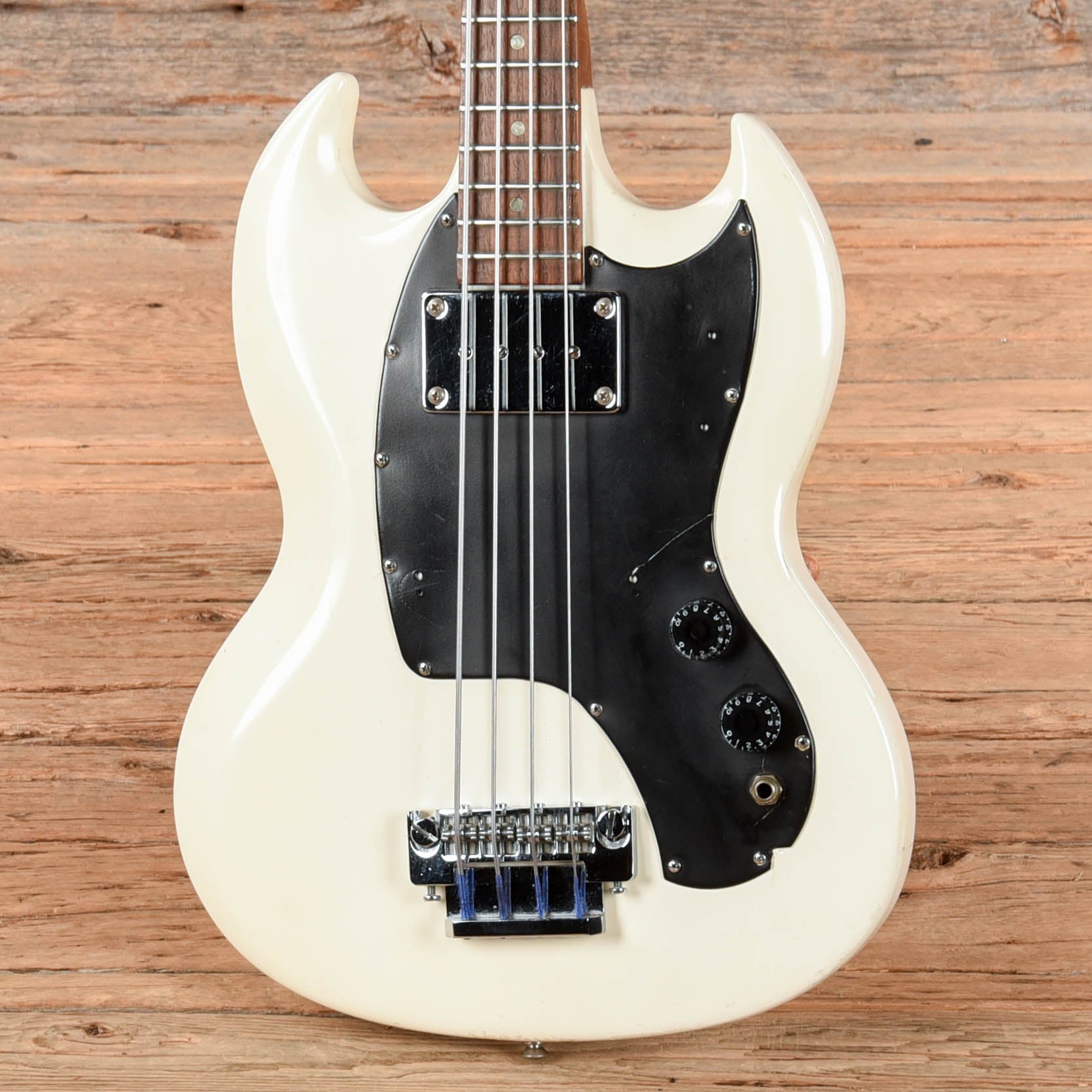 Gibson Melody Maker Bass White Refin 1966 Bass Guitars