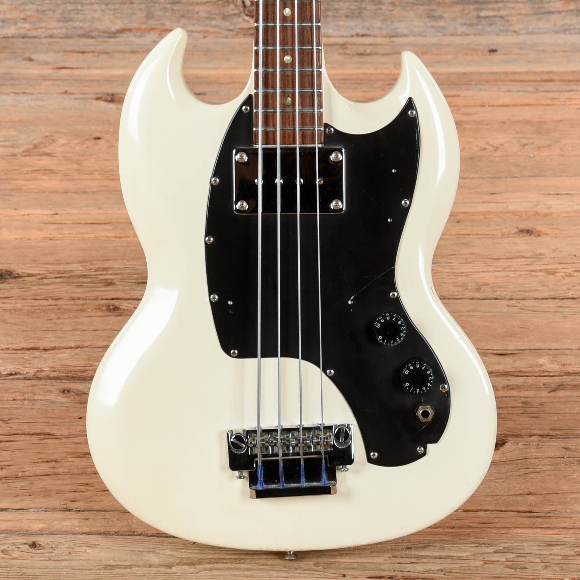 Gibson Melody Maker Bass White Refin 1966 Bass Guitars